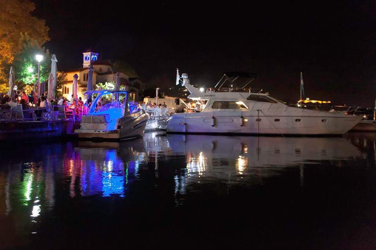 Motoryacht - photo 5