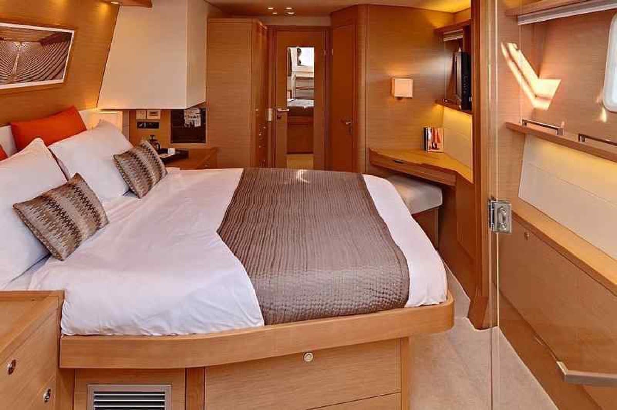 Lagoon 560 - photo 7