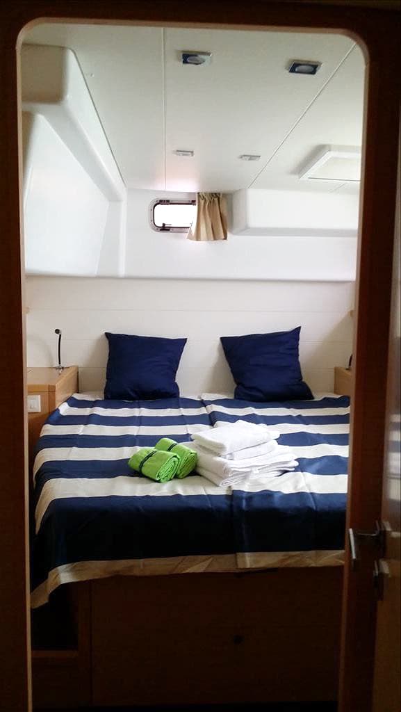 Lagoon 450 Fly - photo 15