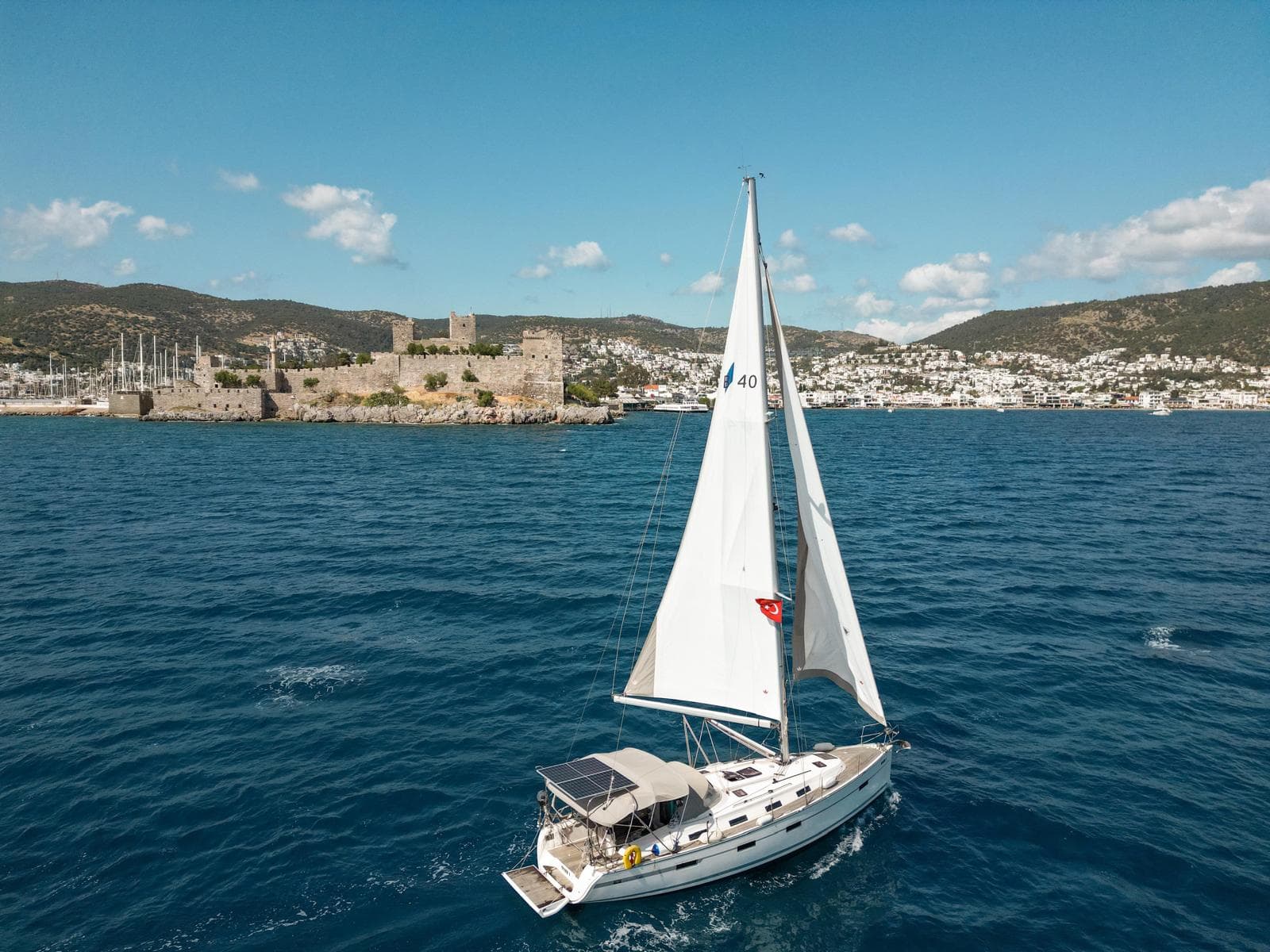 Bavaria Cruiser 40 - photo 17