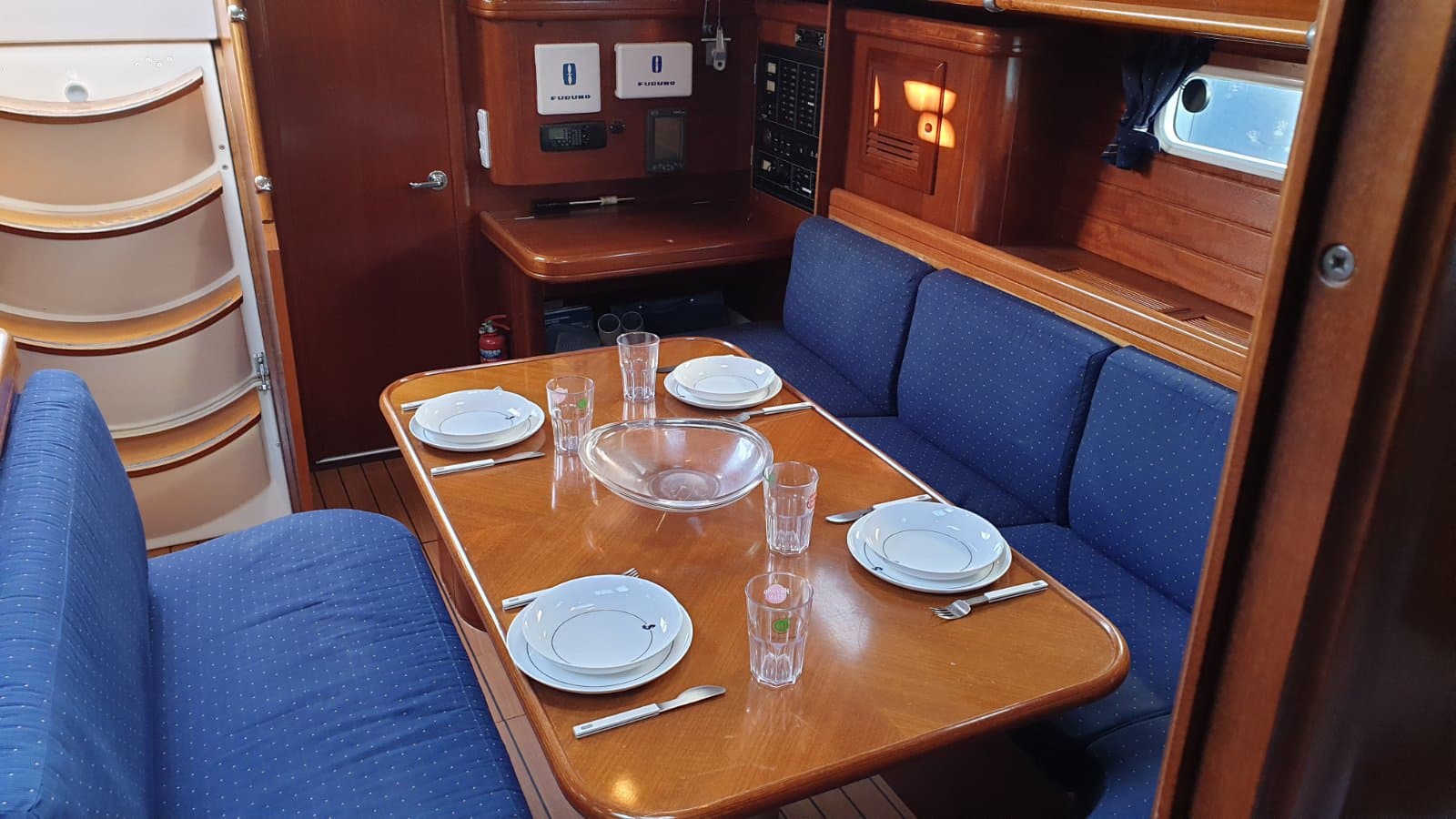 Beneteau 50 - photo 4