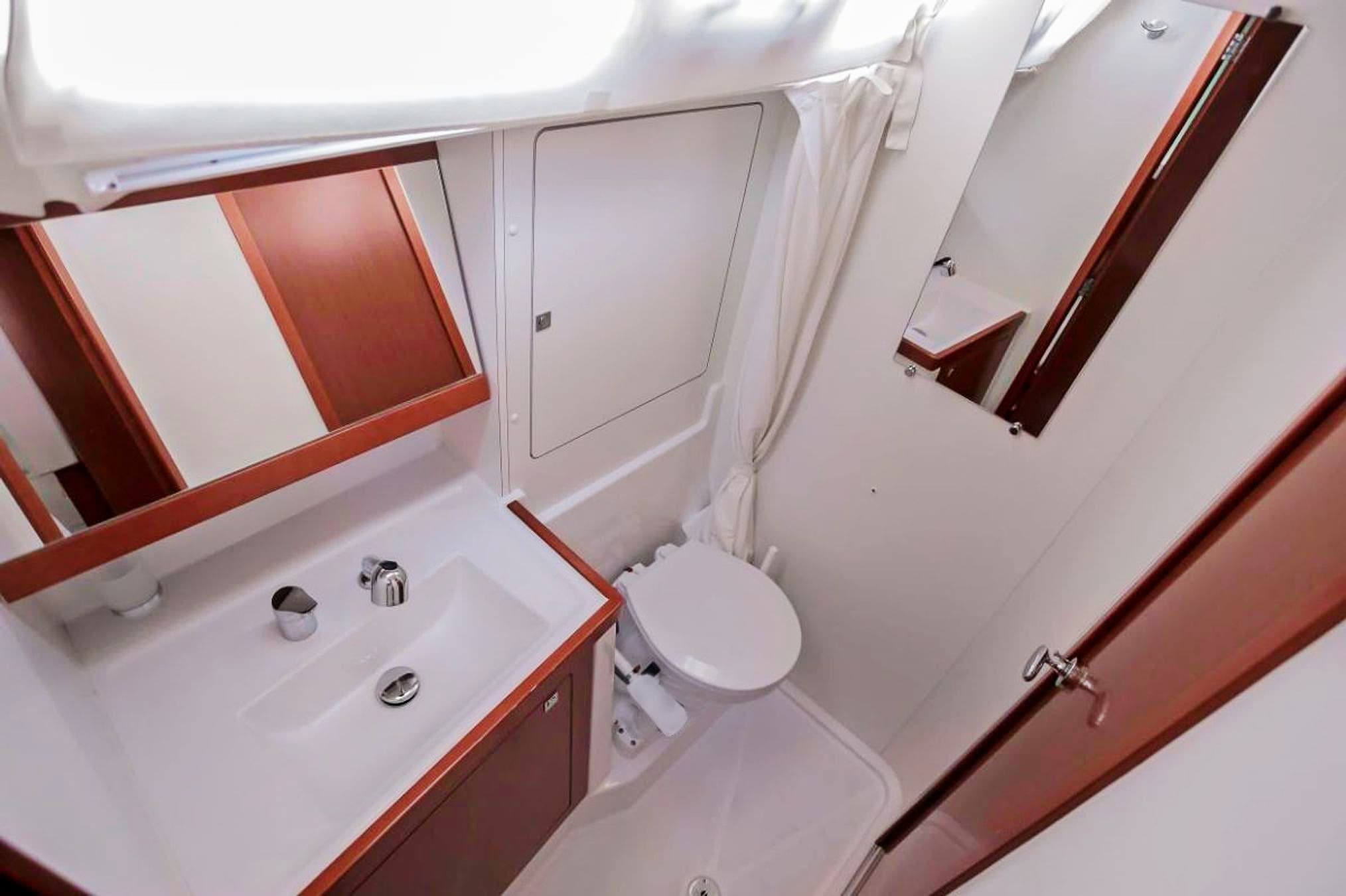 Beneteau 48 - photo 14