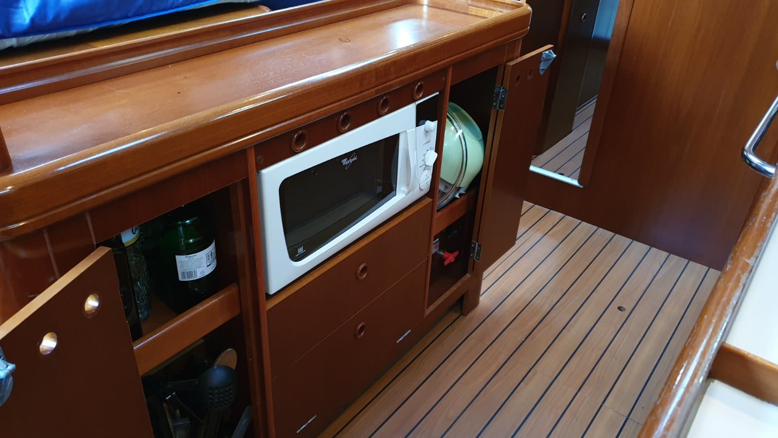 Beneteau 50 - photo 8