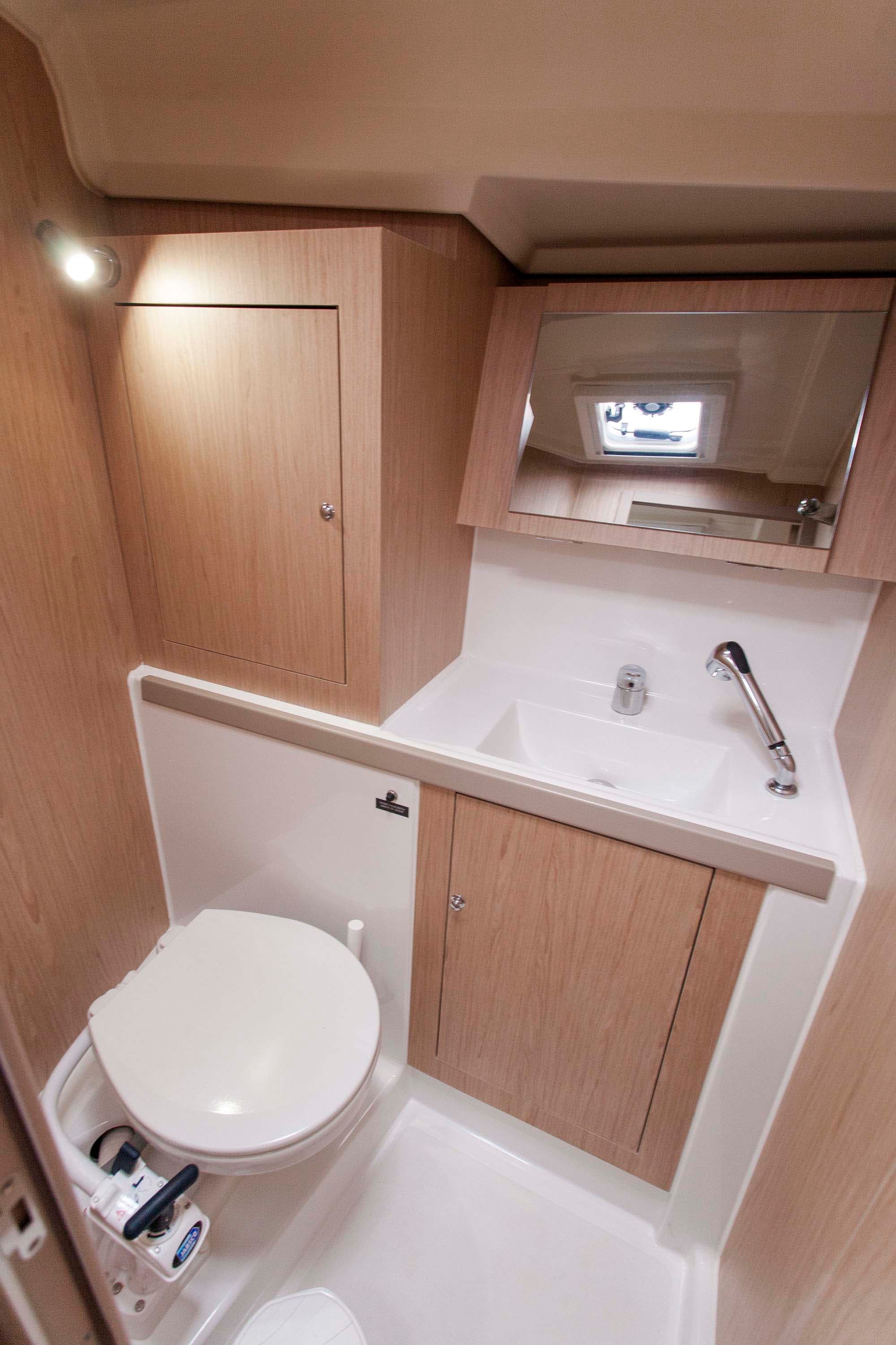 Oceanis 41.1 - photo 6