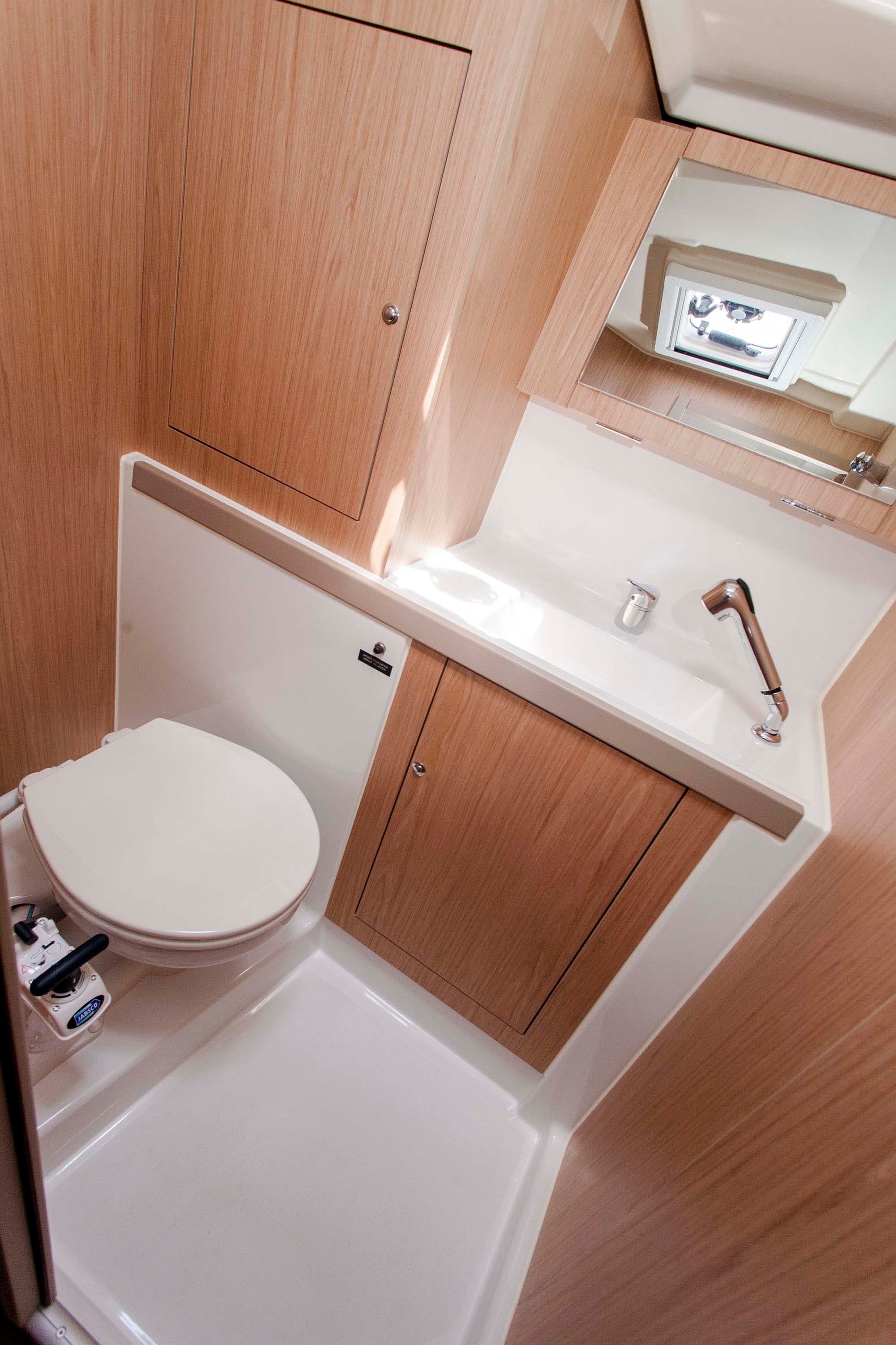 Oceanis 41.1 - photo 6