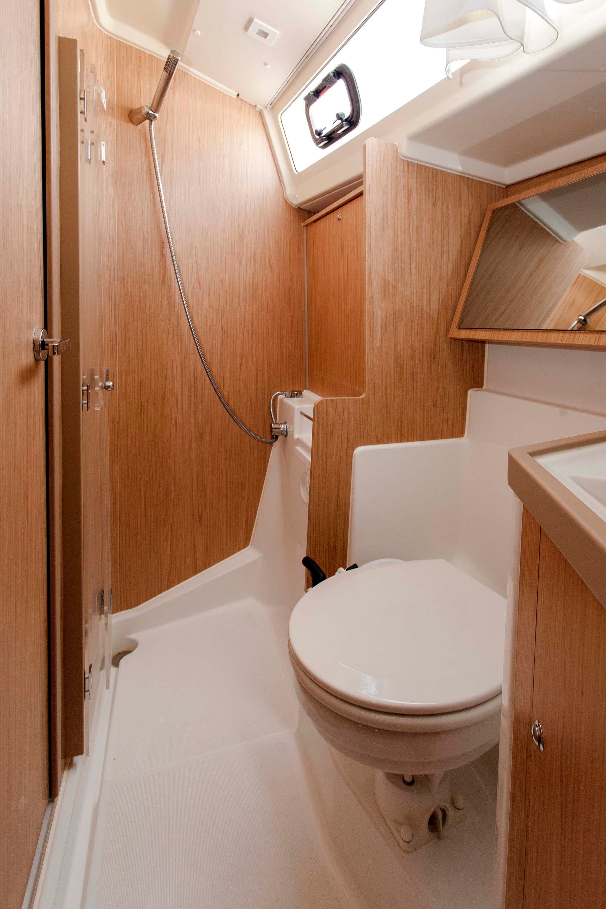 Oceanis 41.1 - photo 8