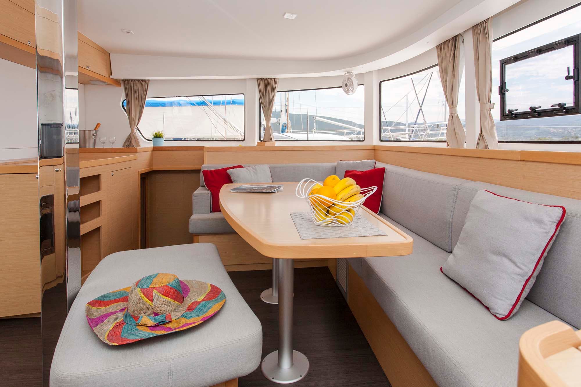 Lagoon 42 - photo 17