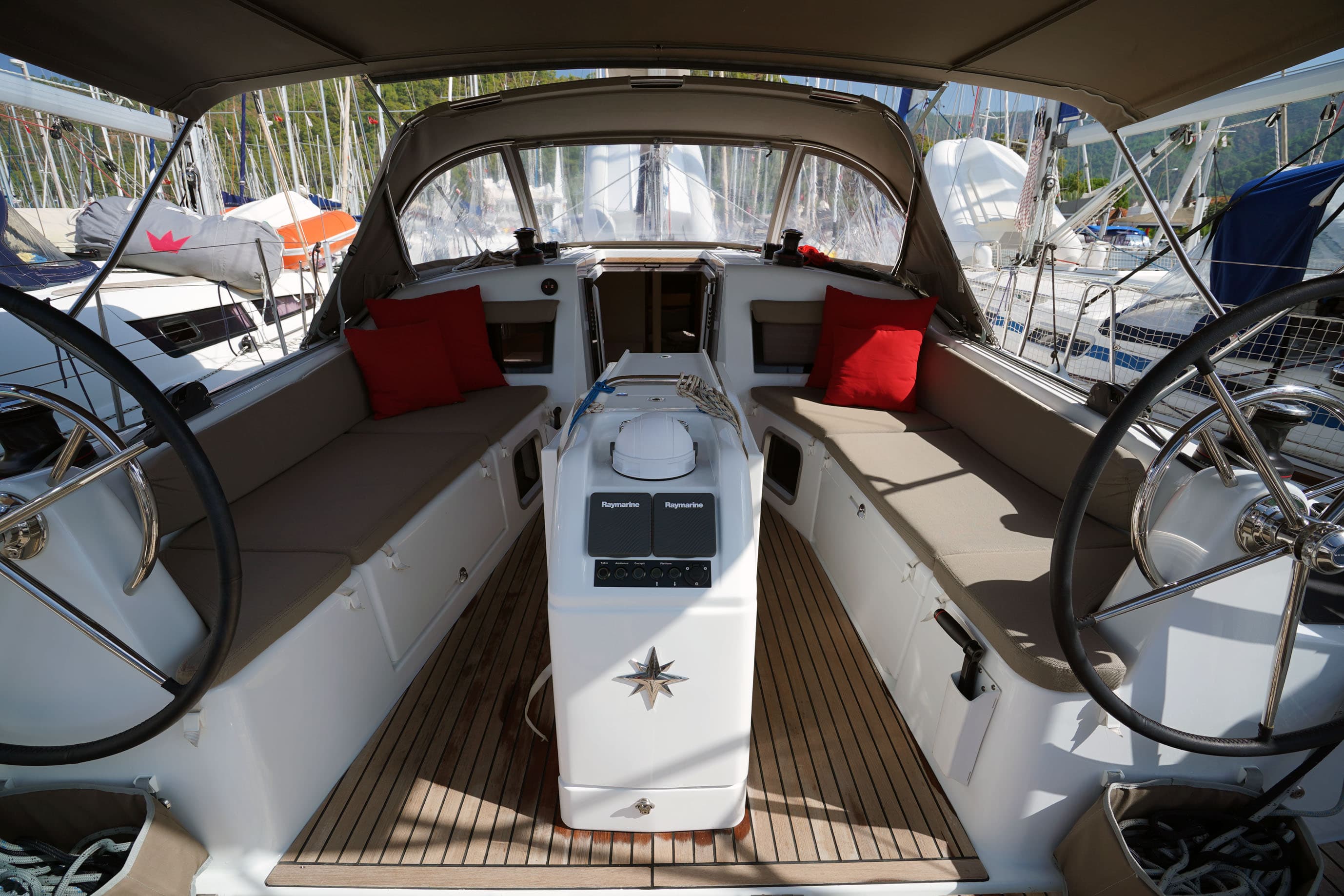 Sun Odyssey 410 - photo 8