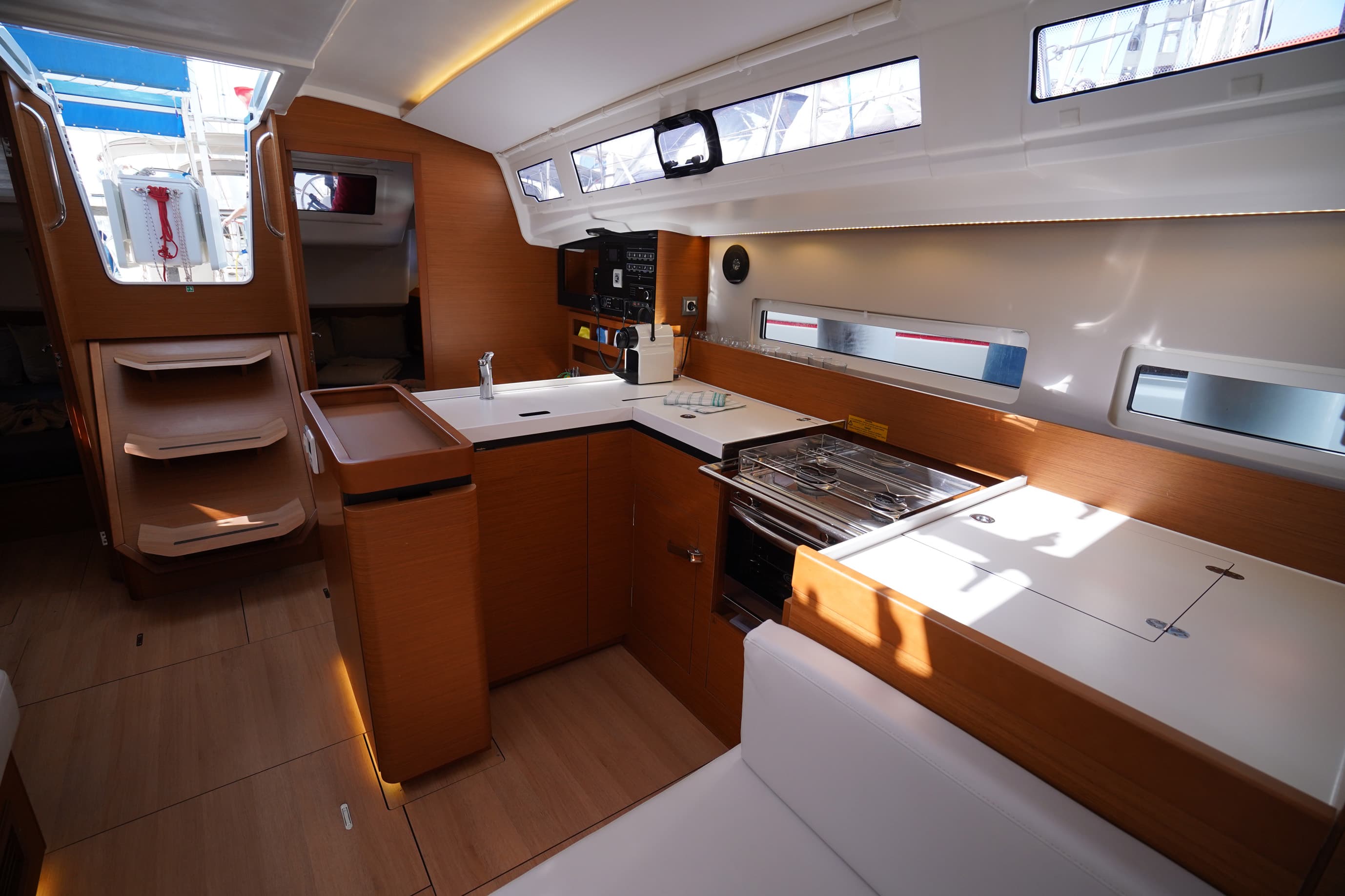 Sun Odyssey 410 - photo 4