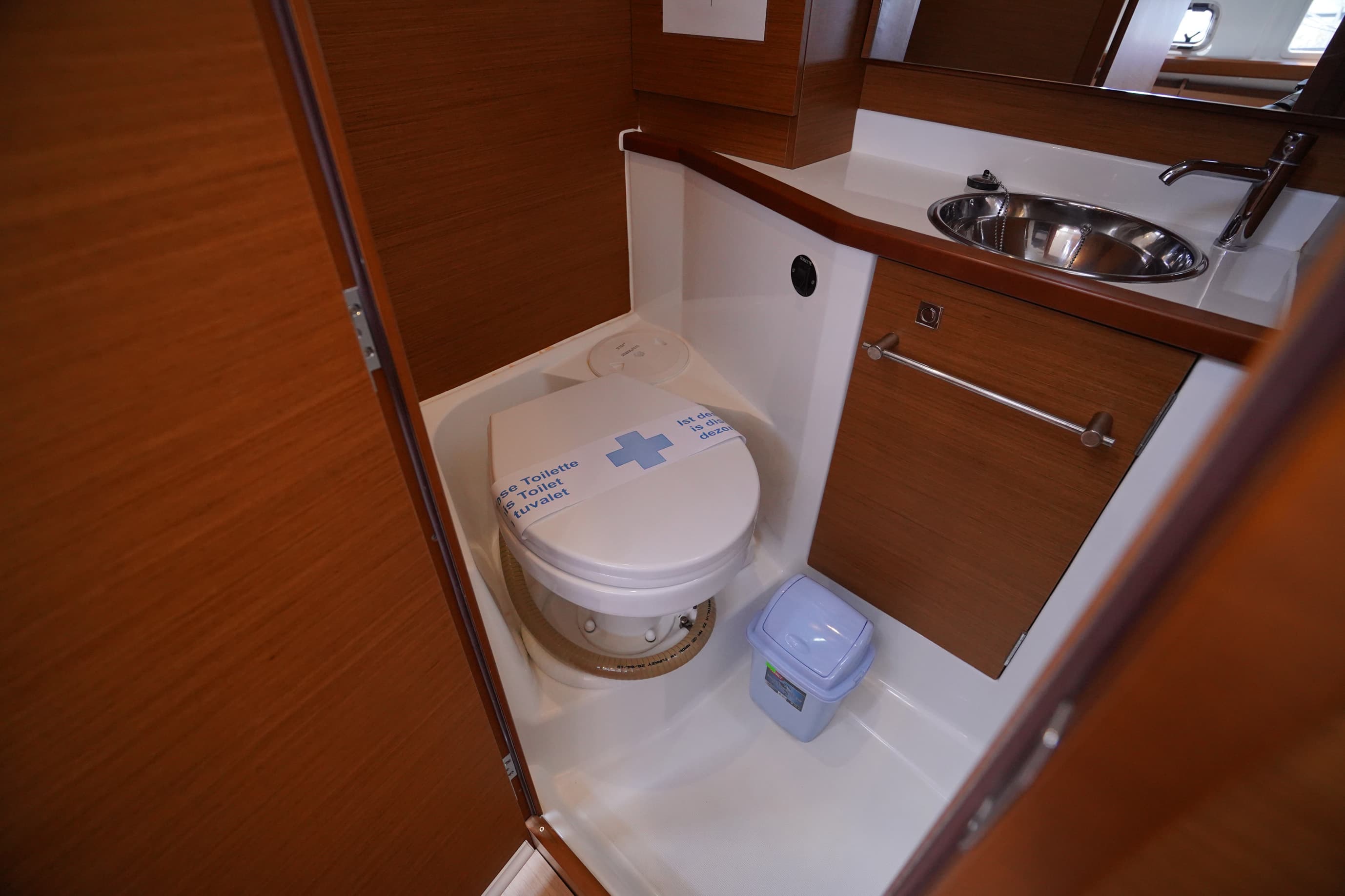 Sun Odyssey 389 - photo 12