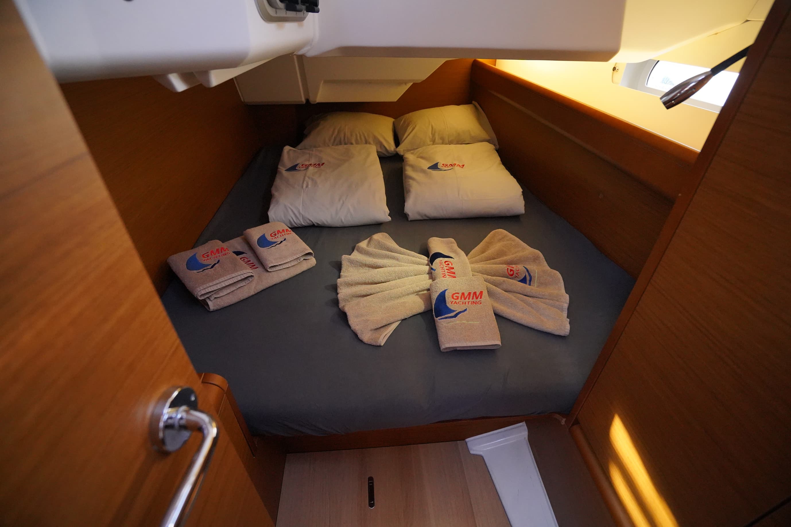 Sun Odyssey 389 - photo 6