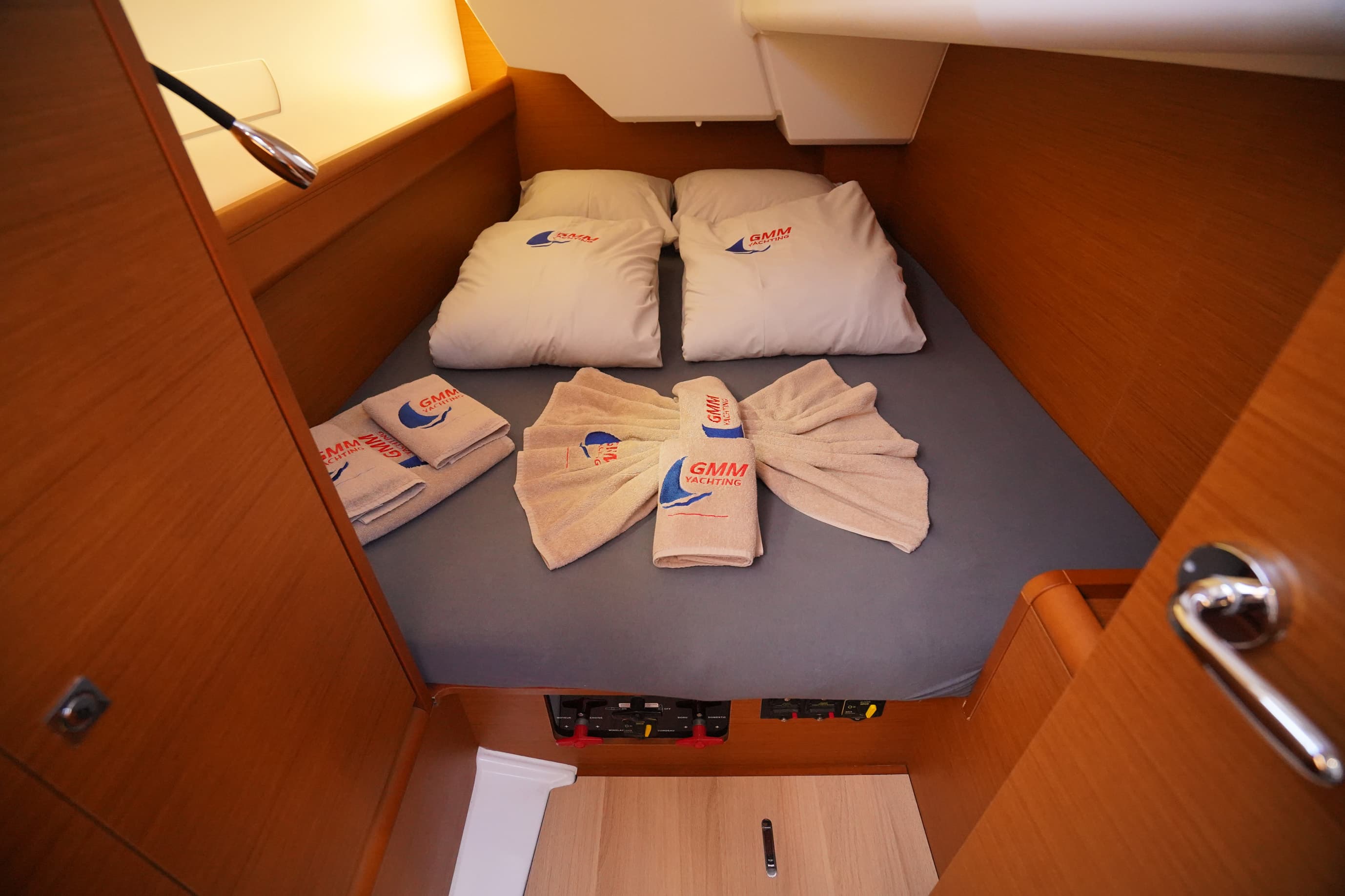 Sun Odyssey 389 - photo 7