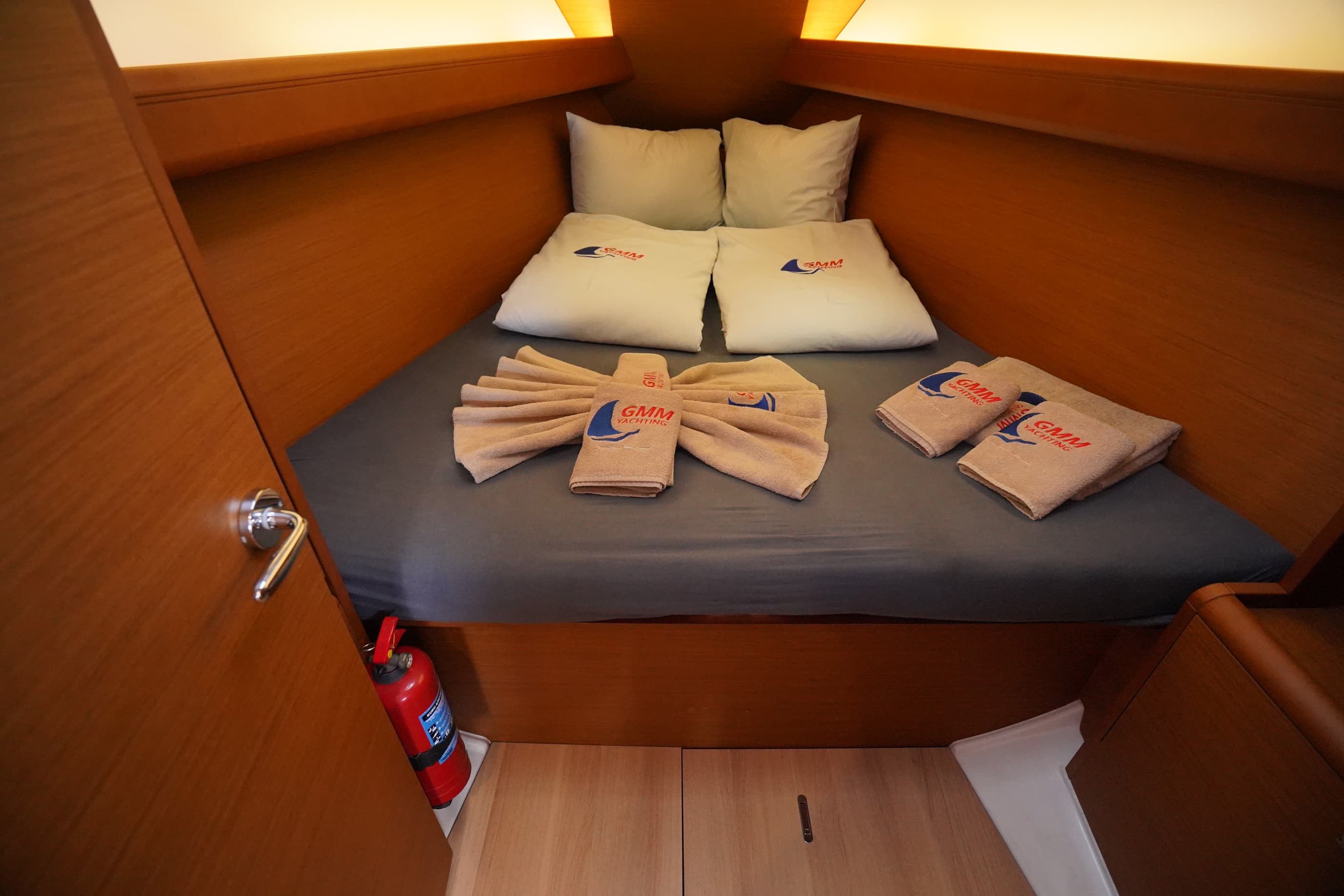 Sun Odyssey 389 - photo 4