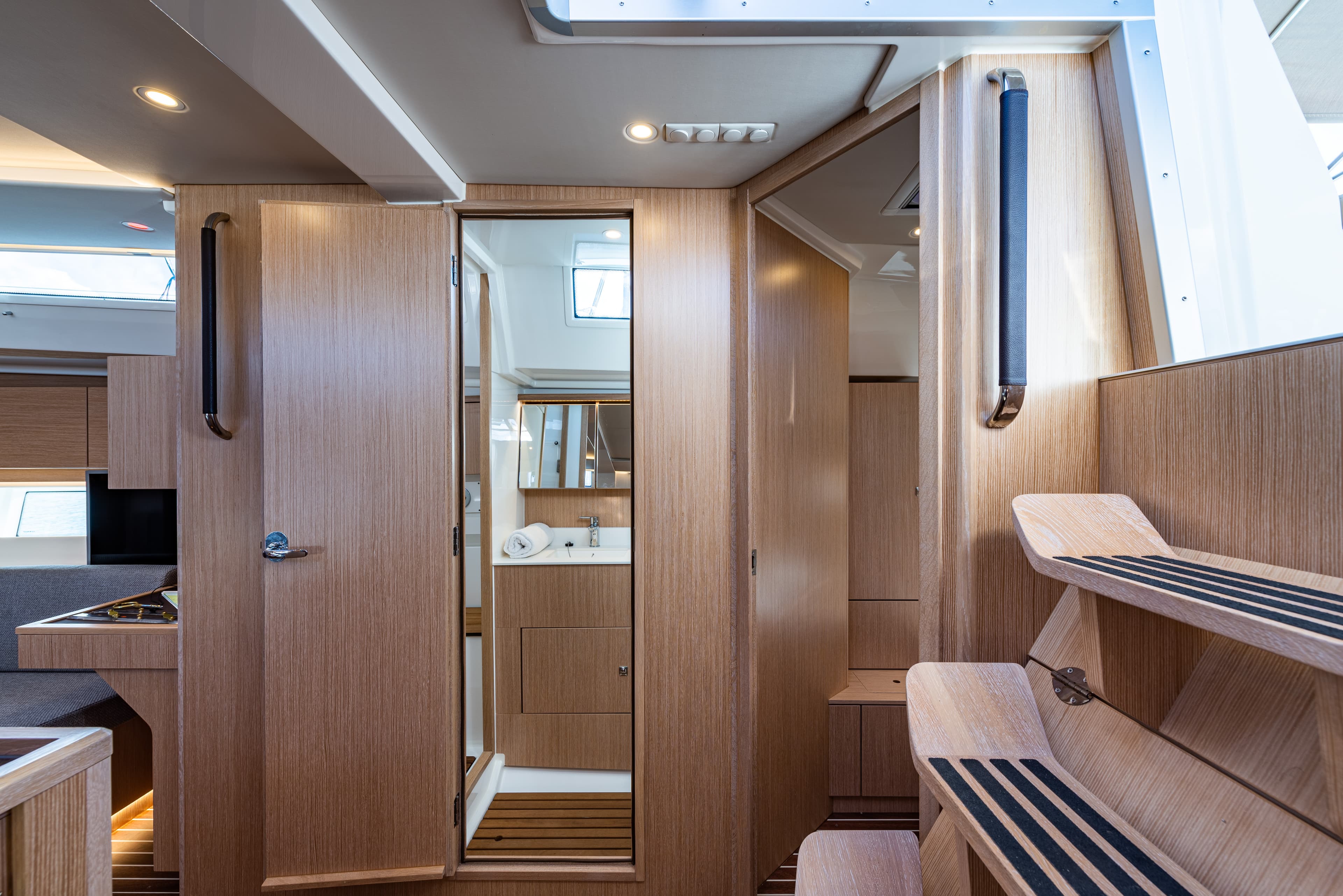 Bavaria C45 - photo 18