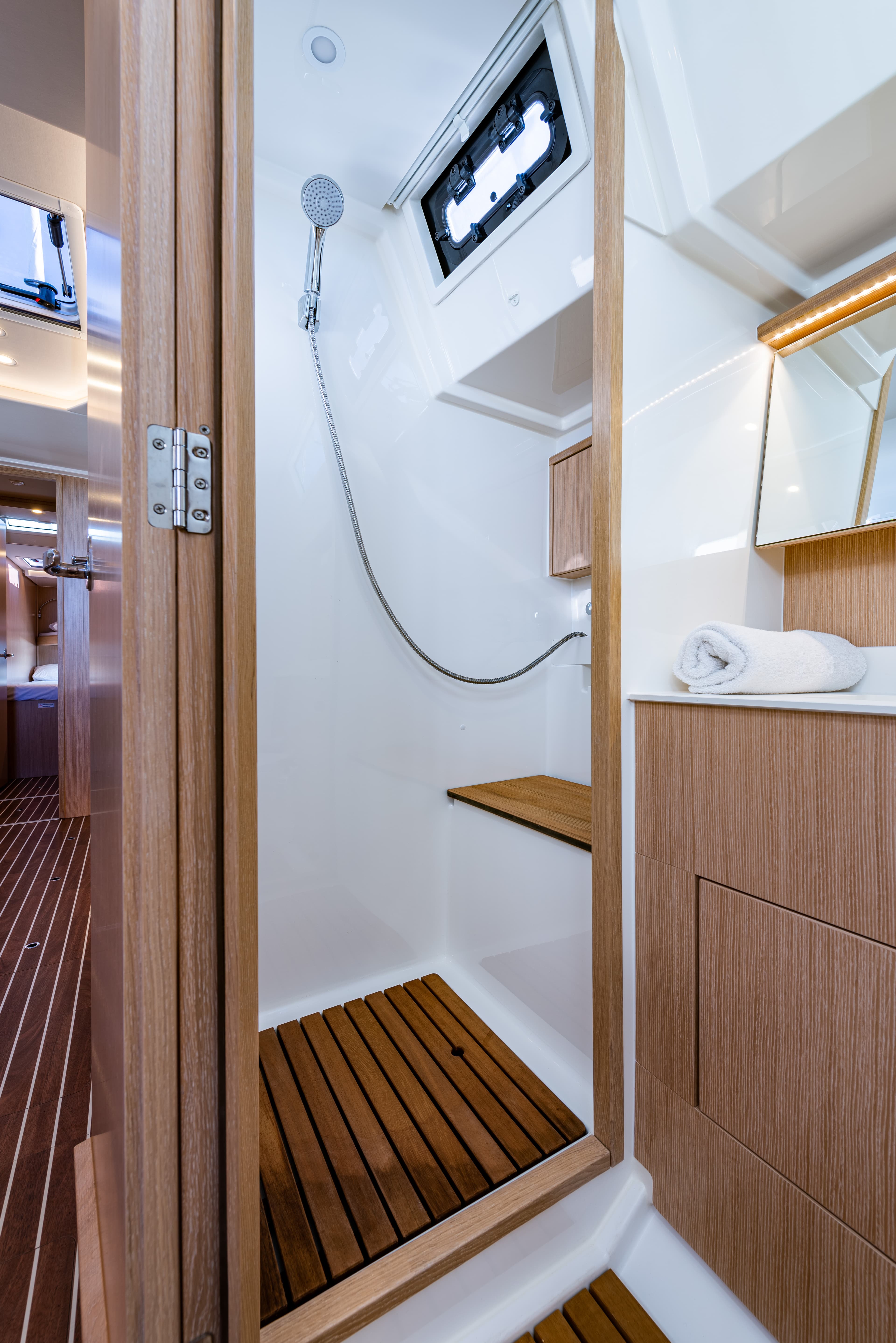 Bavaria C45 - photo 13