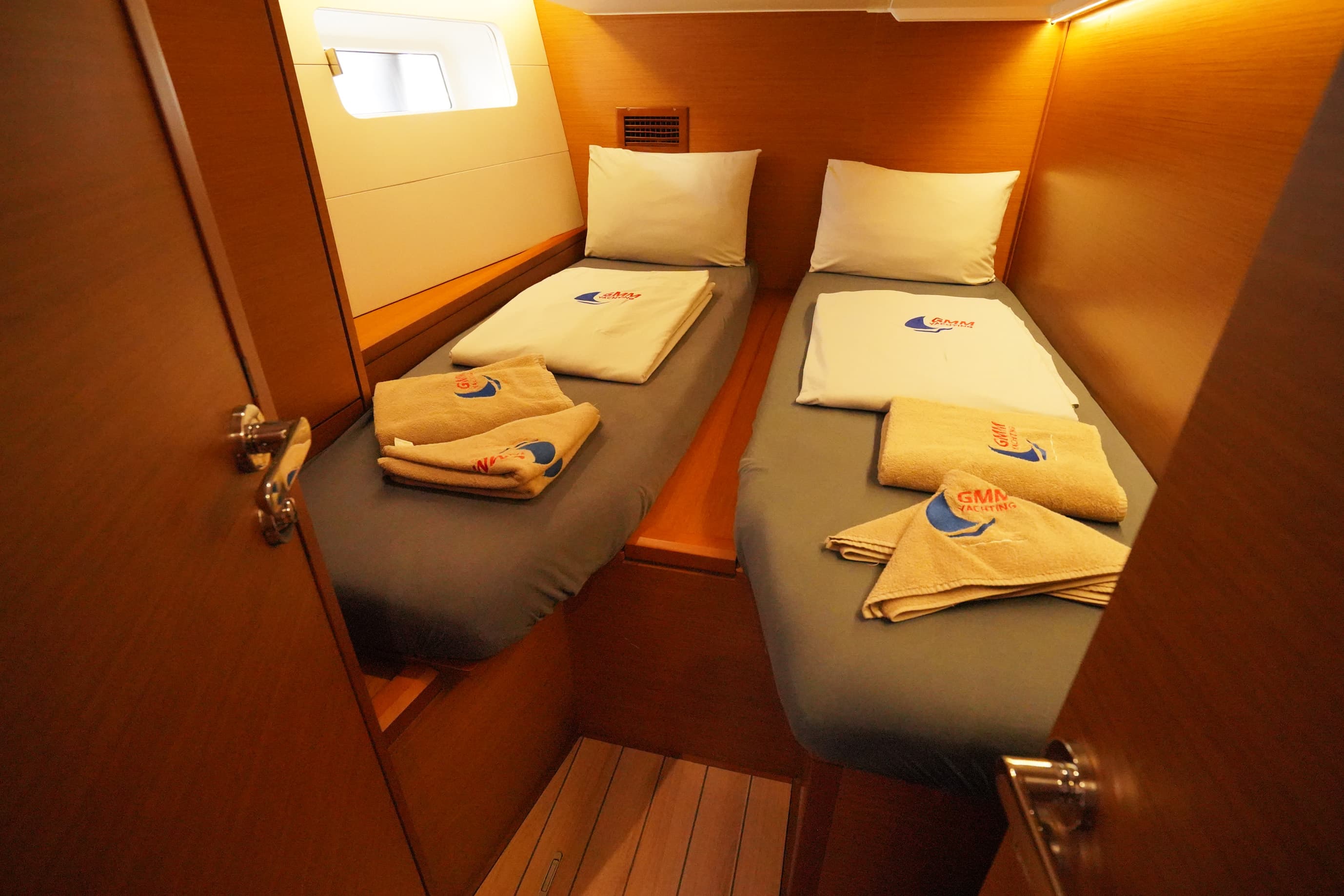 Jeanneau 54 - photo 13