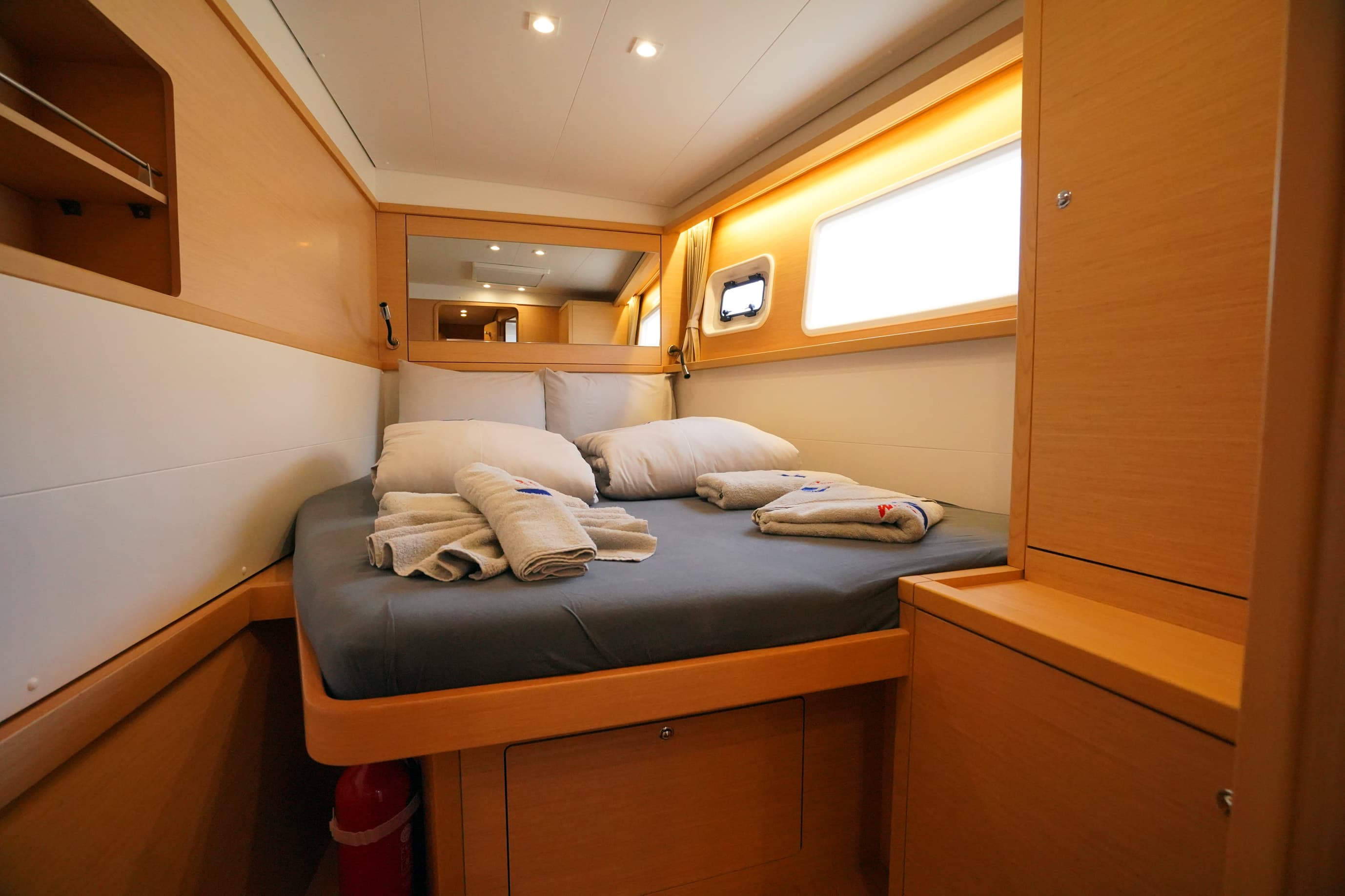 Lagoon 450 Fly - photo 13