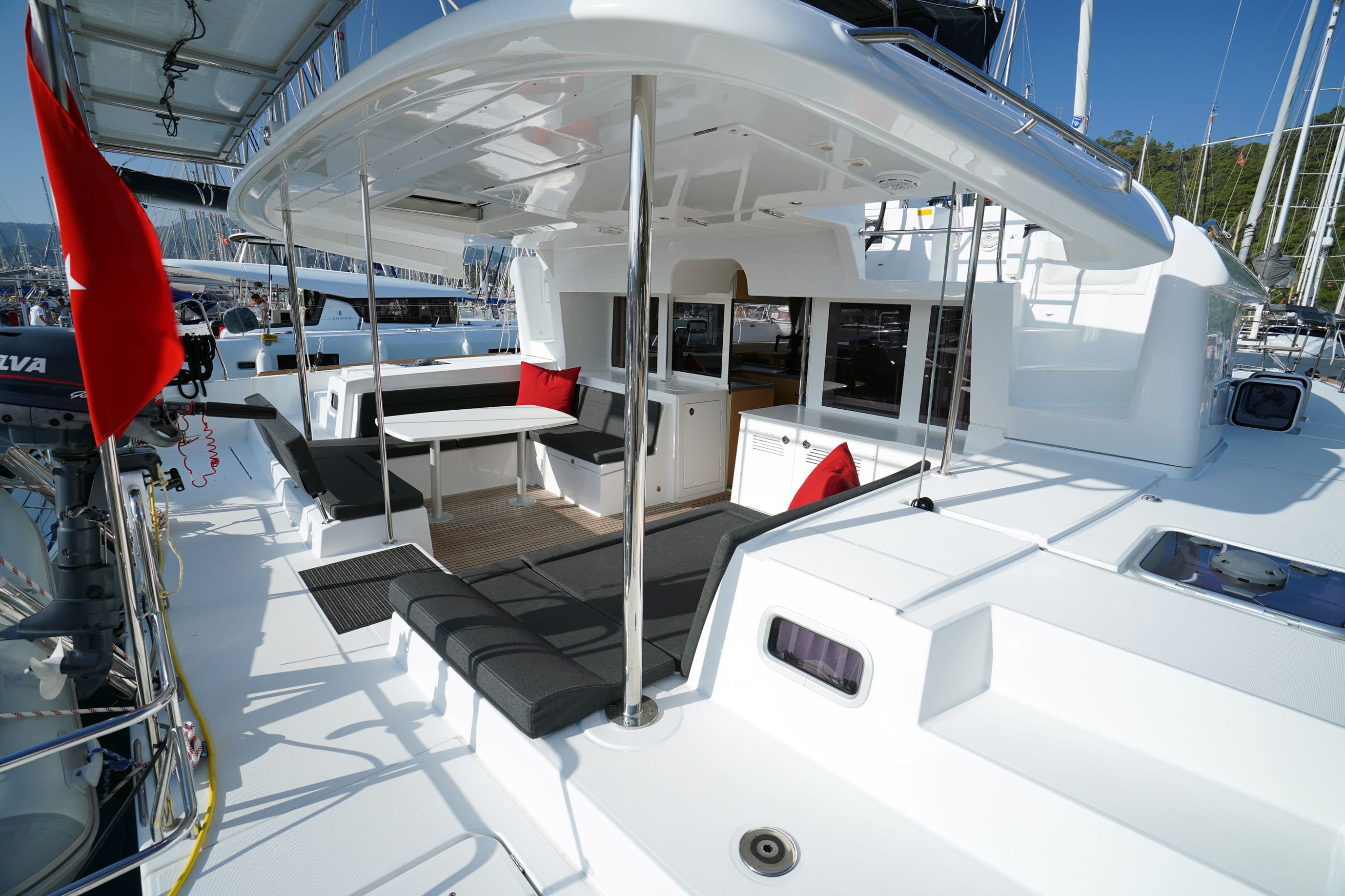 Lagoon 450 Fly - photo 22