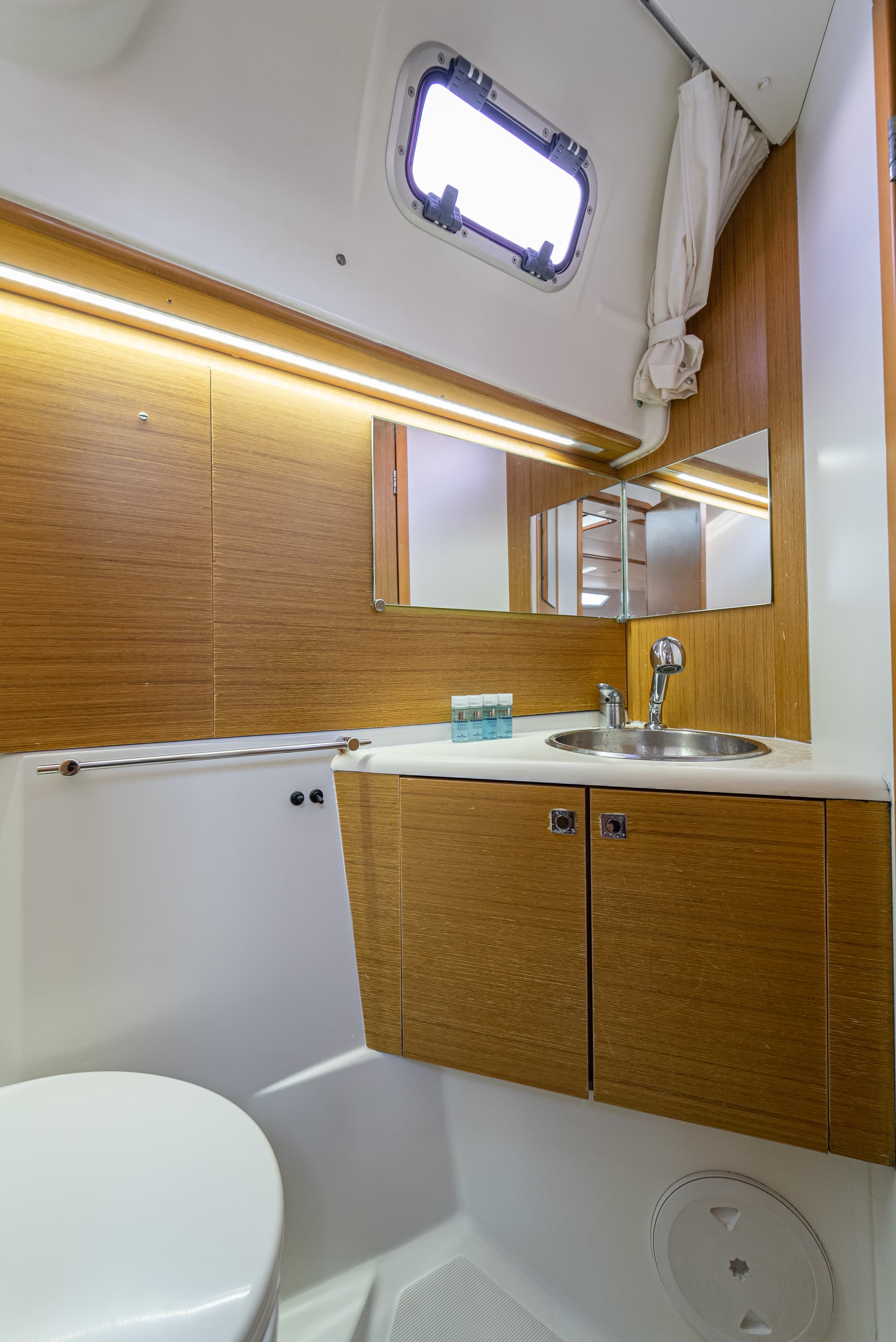 Sun Odyssey 44 i - photo 19