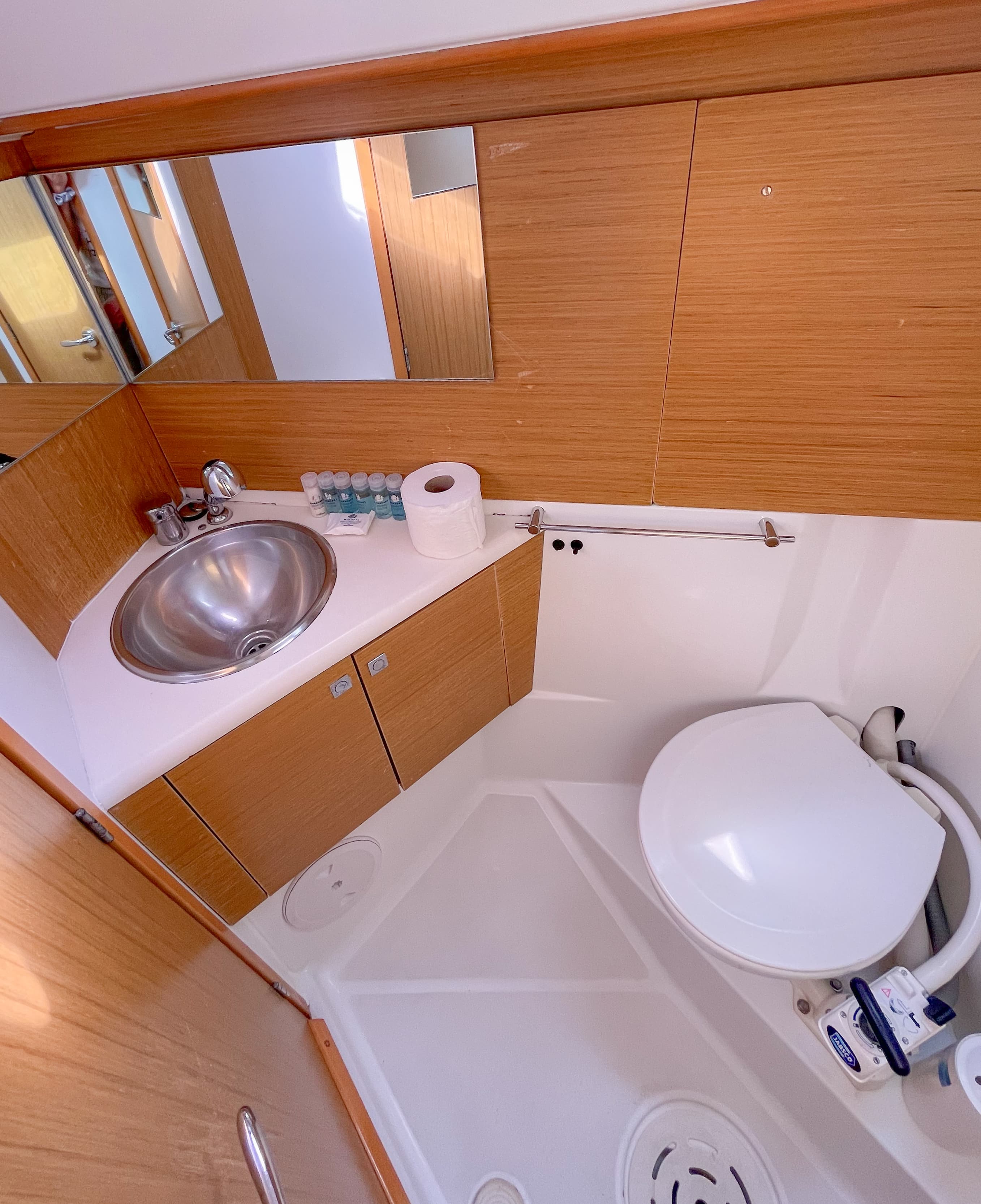 Sun Odyssey 44 i - photo 10