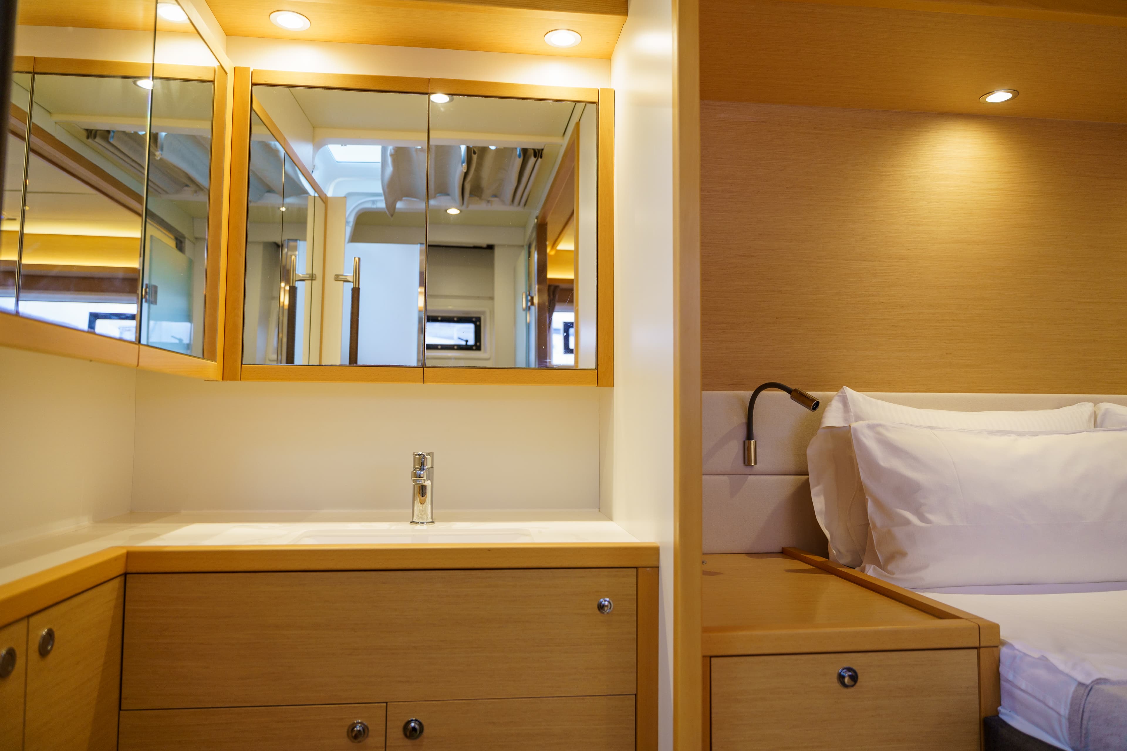 Lagoon 560 S2 - photo 19