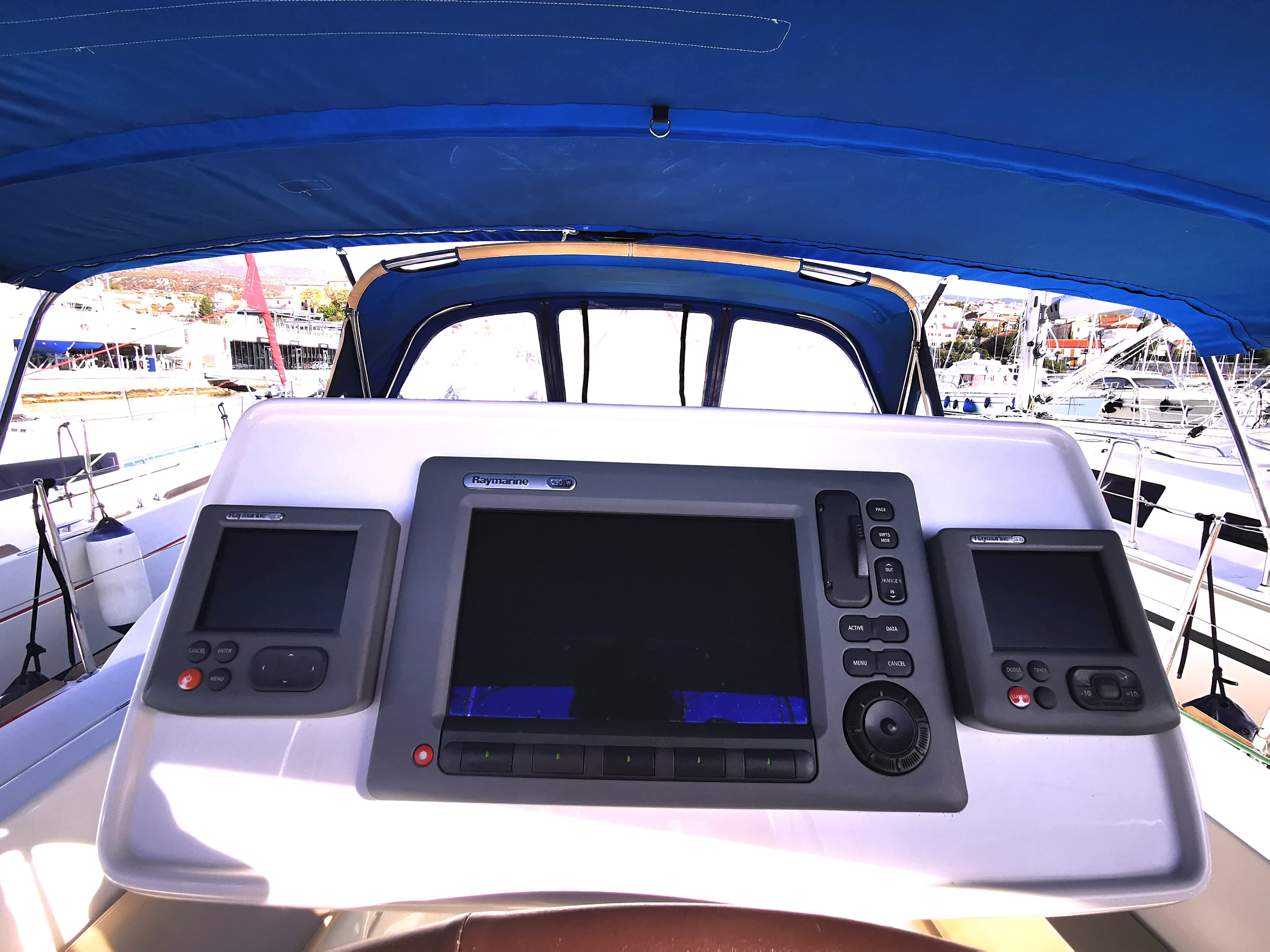 Sun Odyssey 36i - photo 15