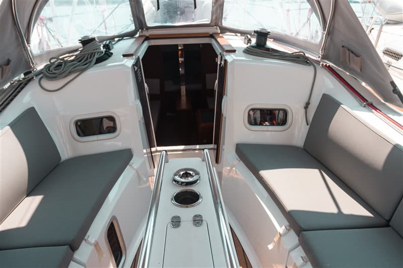 Sun Odyssey 349 - photo 6