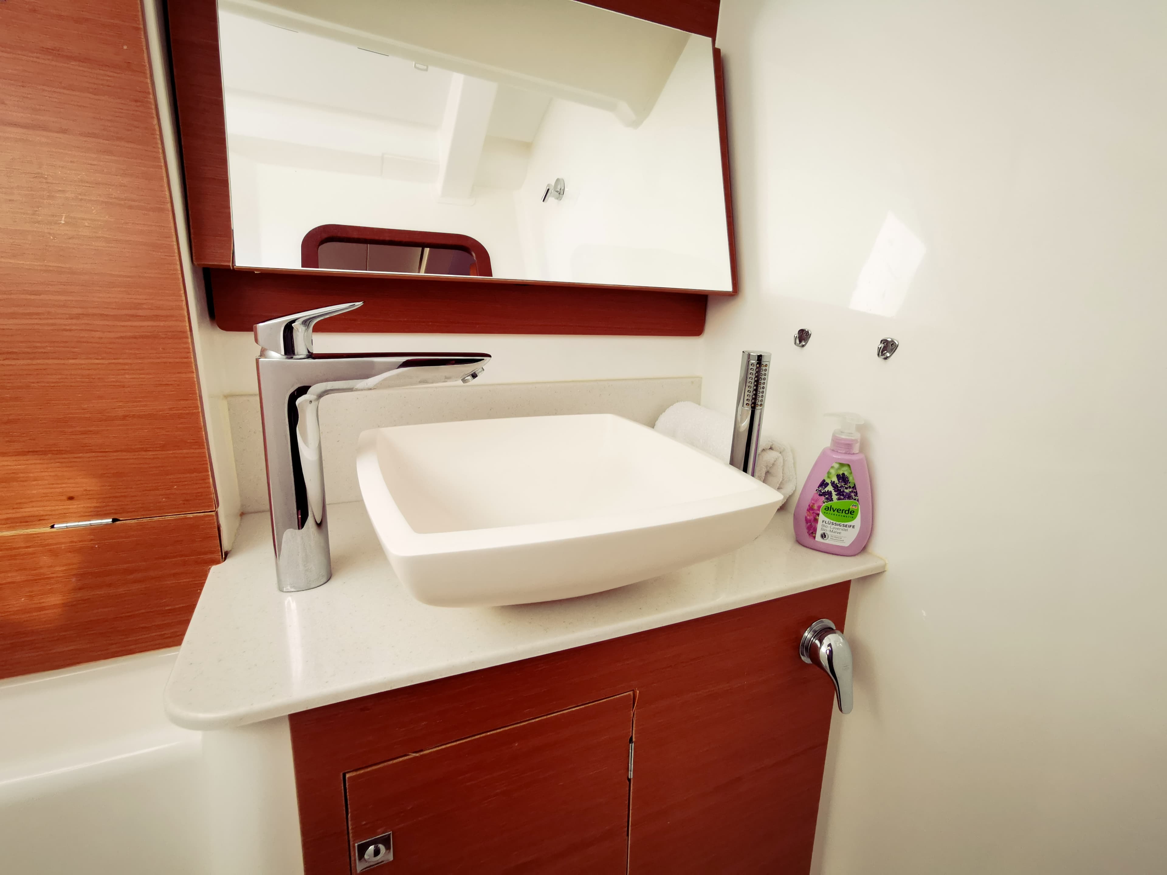 Dufour 460 - photo 19