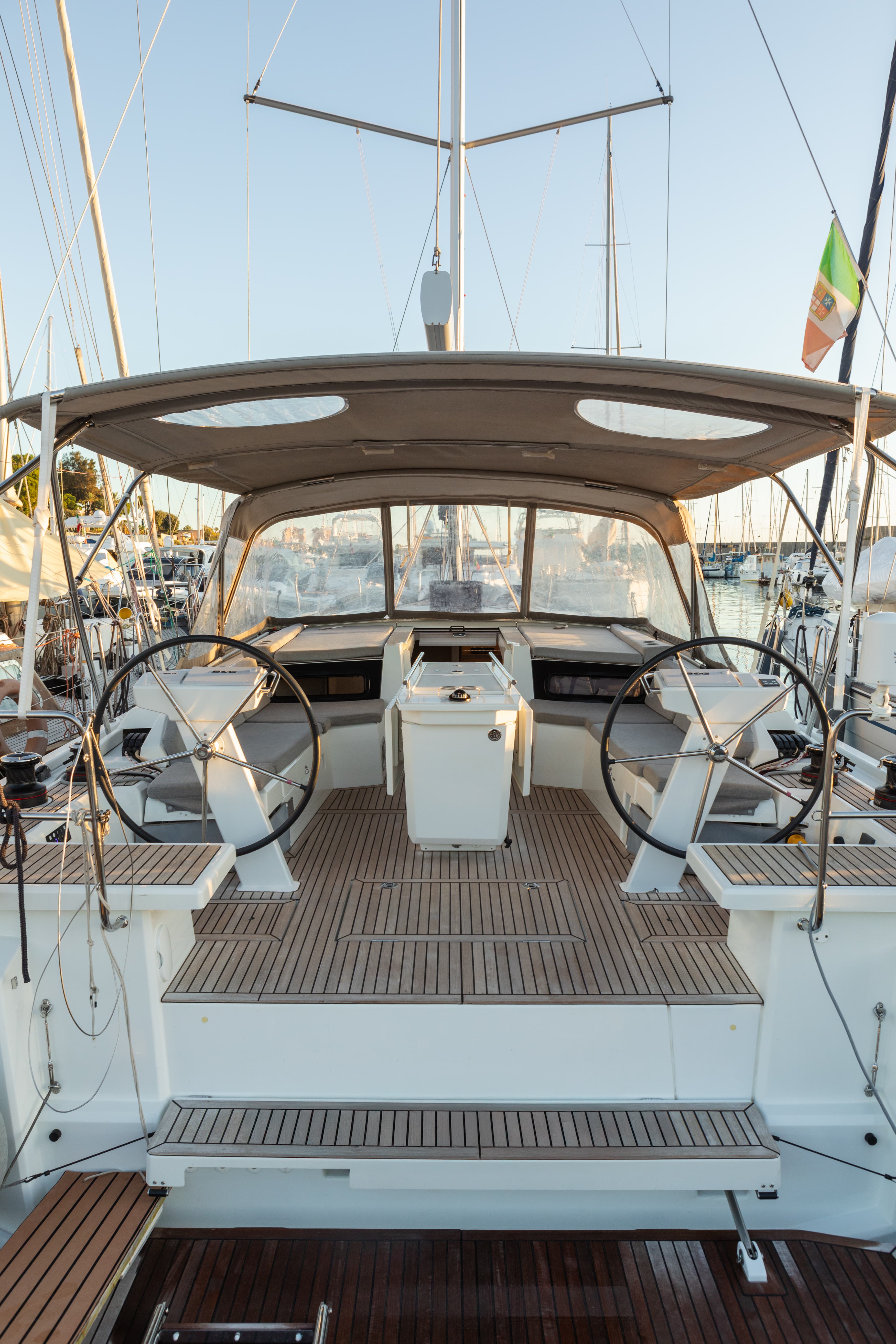 Oceanis 46.1 - photo 7