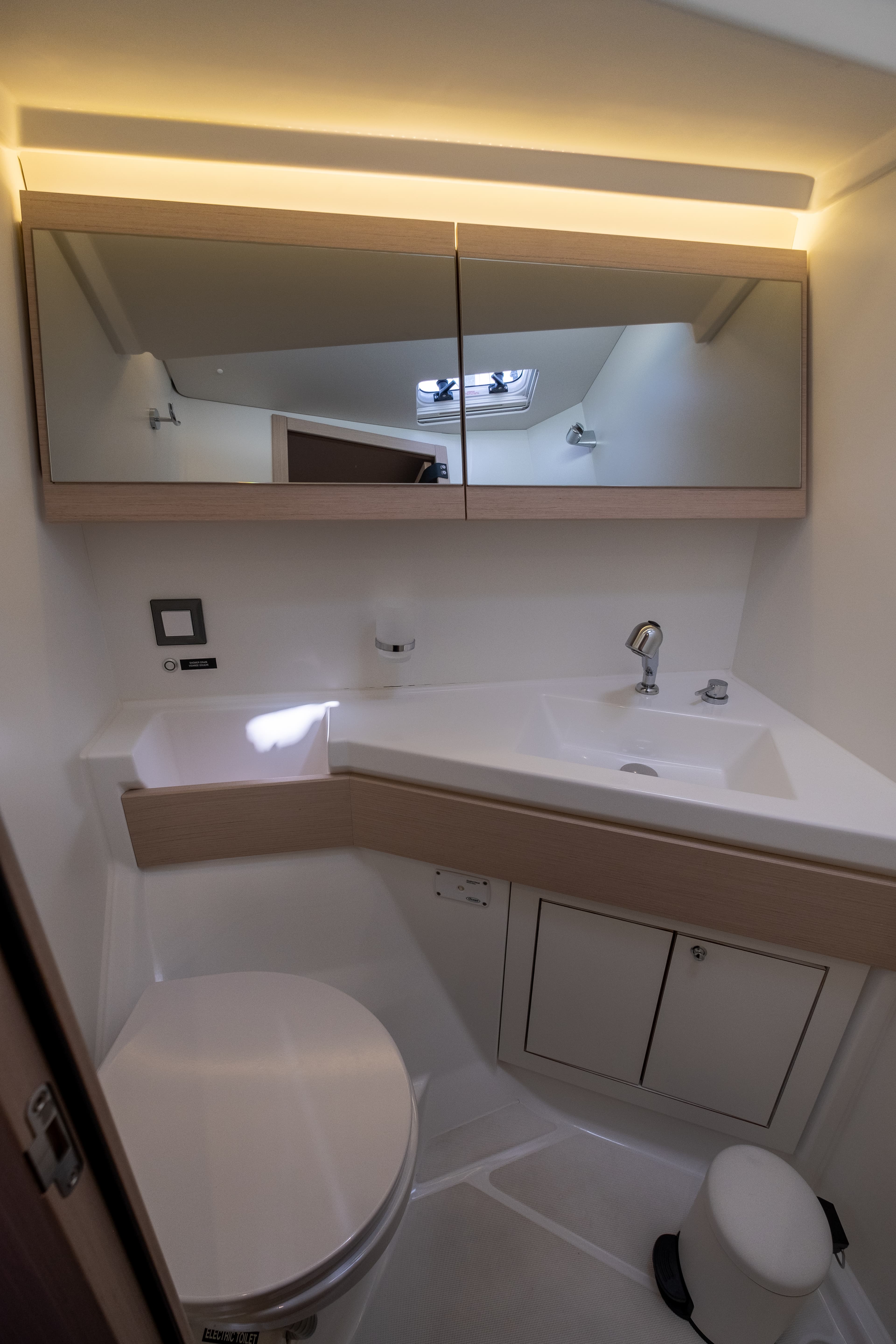 Oceanis 46.1 - photo 37