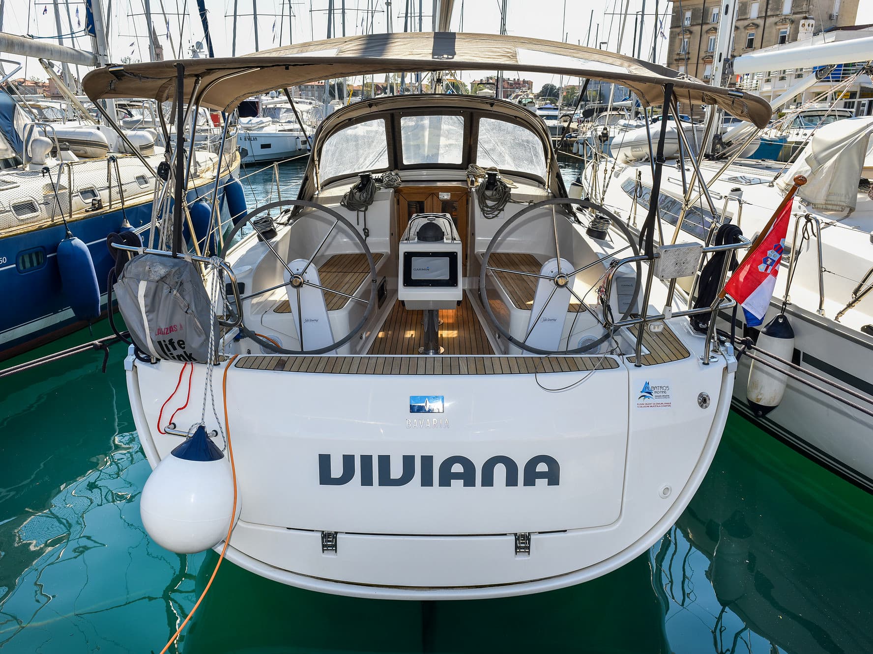 Bavaria 37 - photo