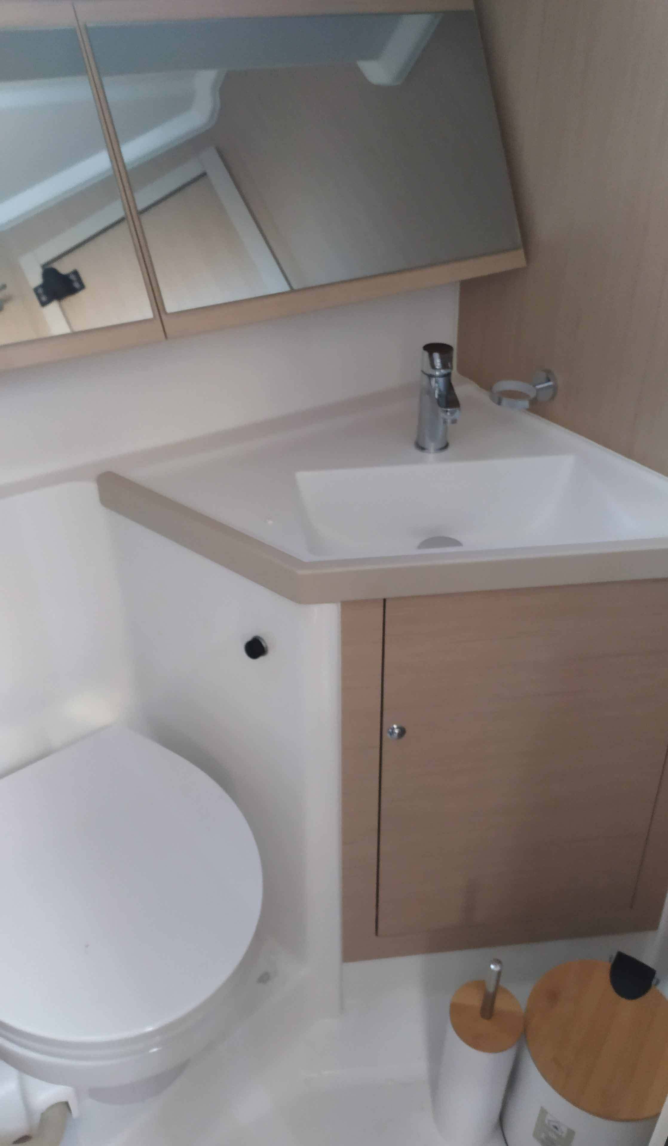 Oceanis 40.1 - photo 7