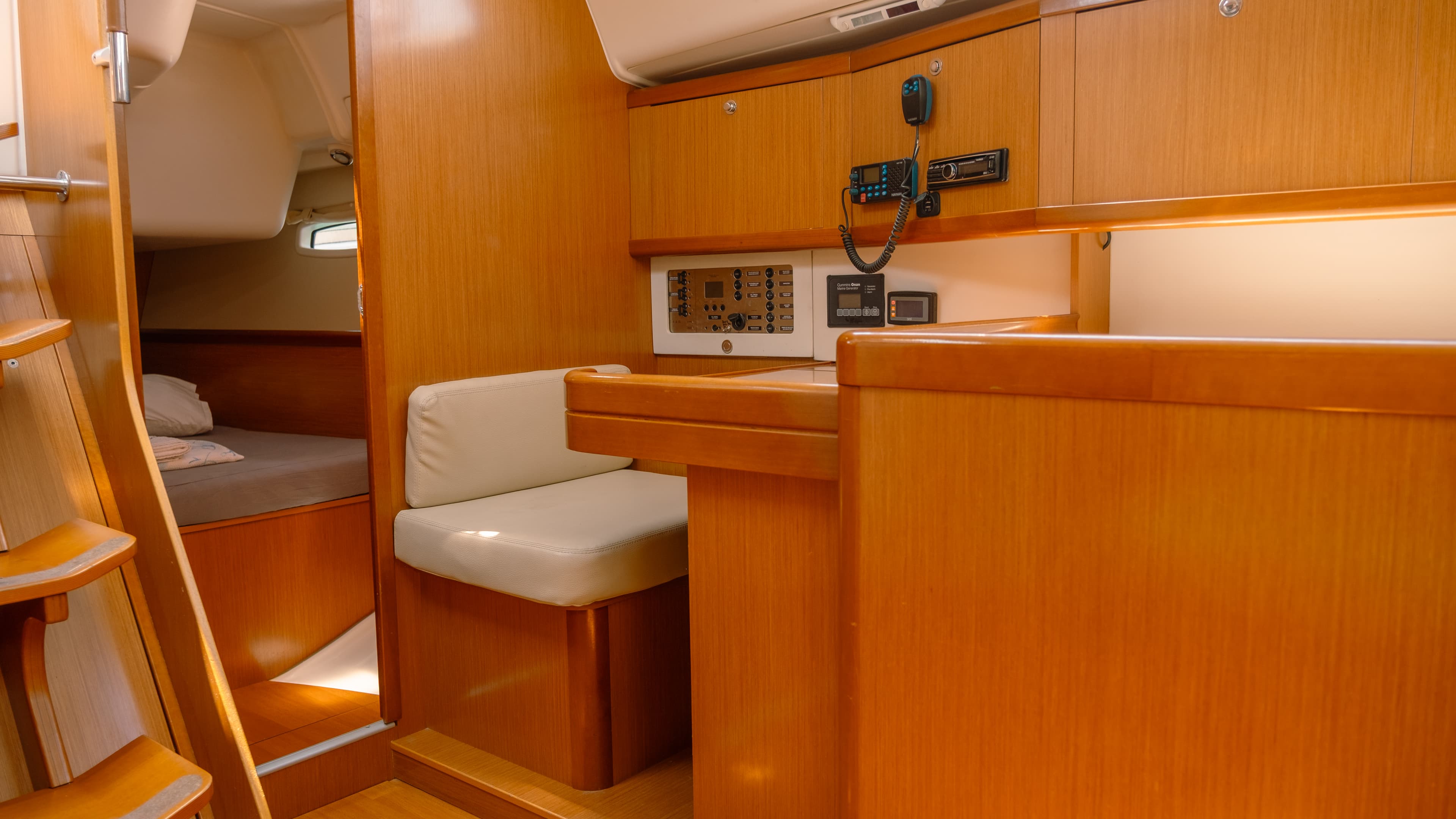 Oceanis 40 - photo 18