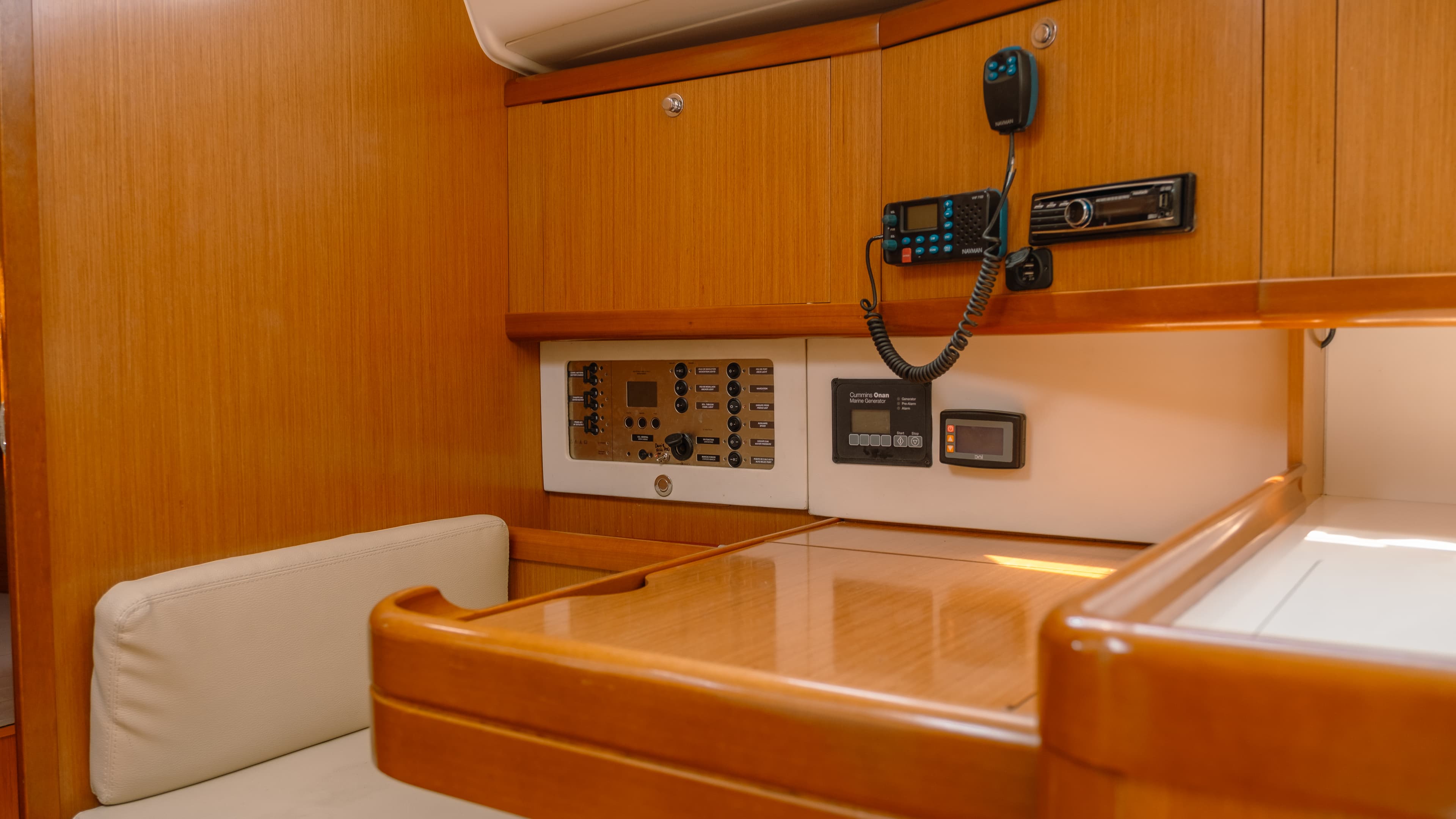 Oceanis 40 - photo 19