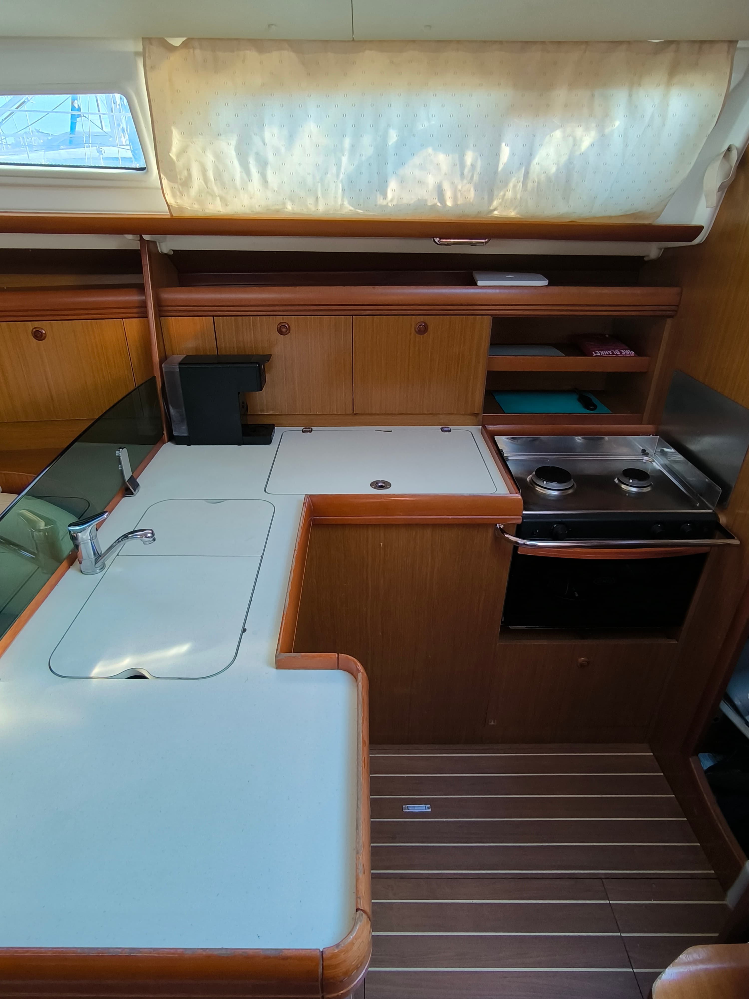 Sun Odyssey 39i - photo 12