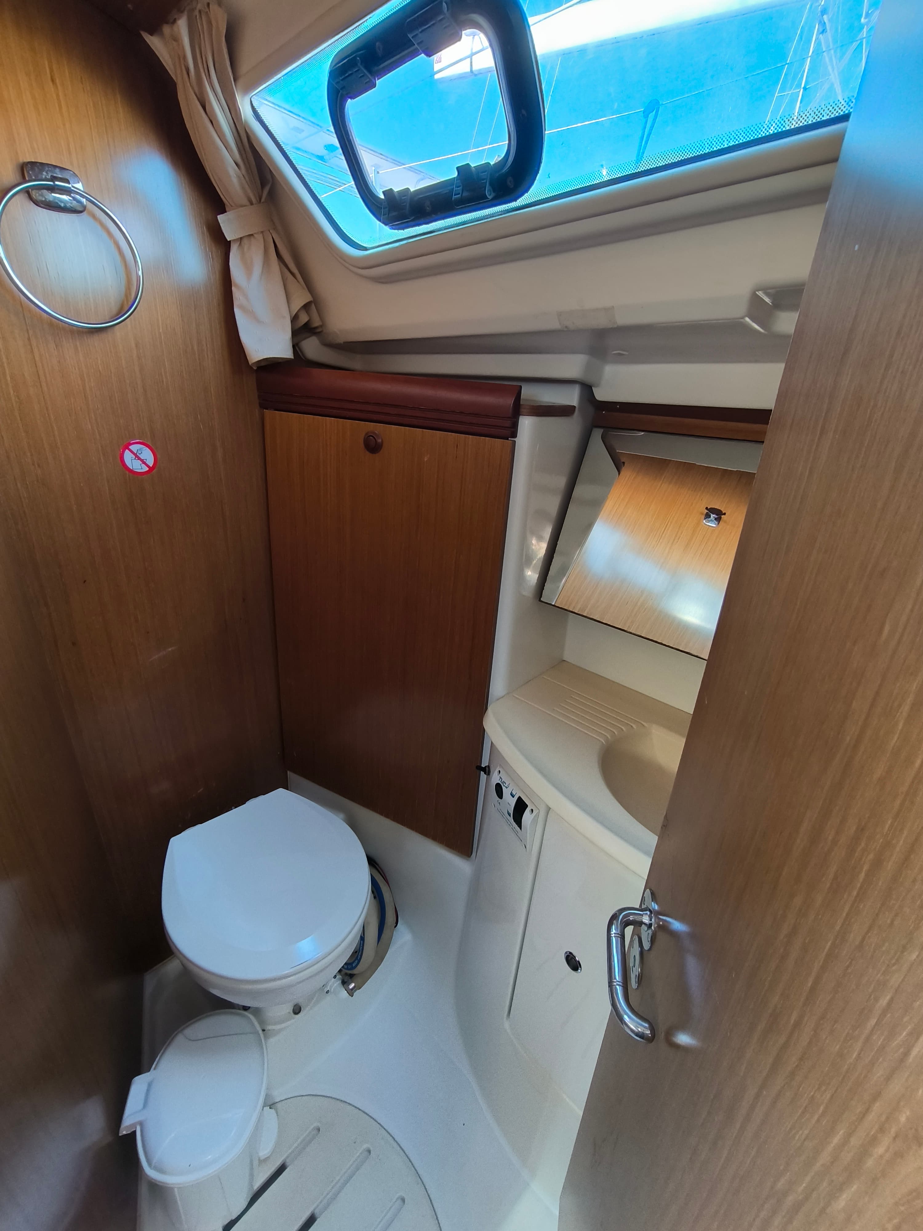 Sun Odyssey 39i - photo 10