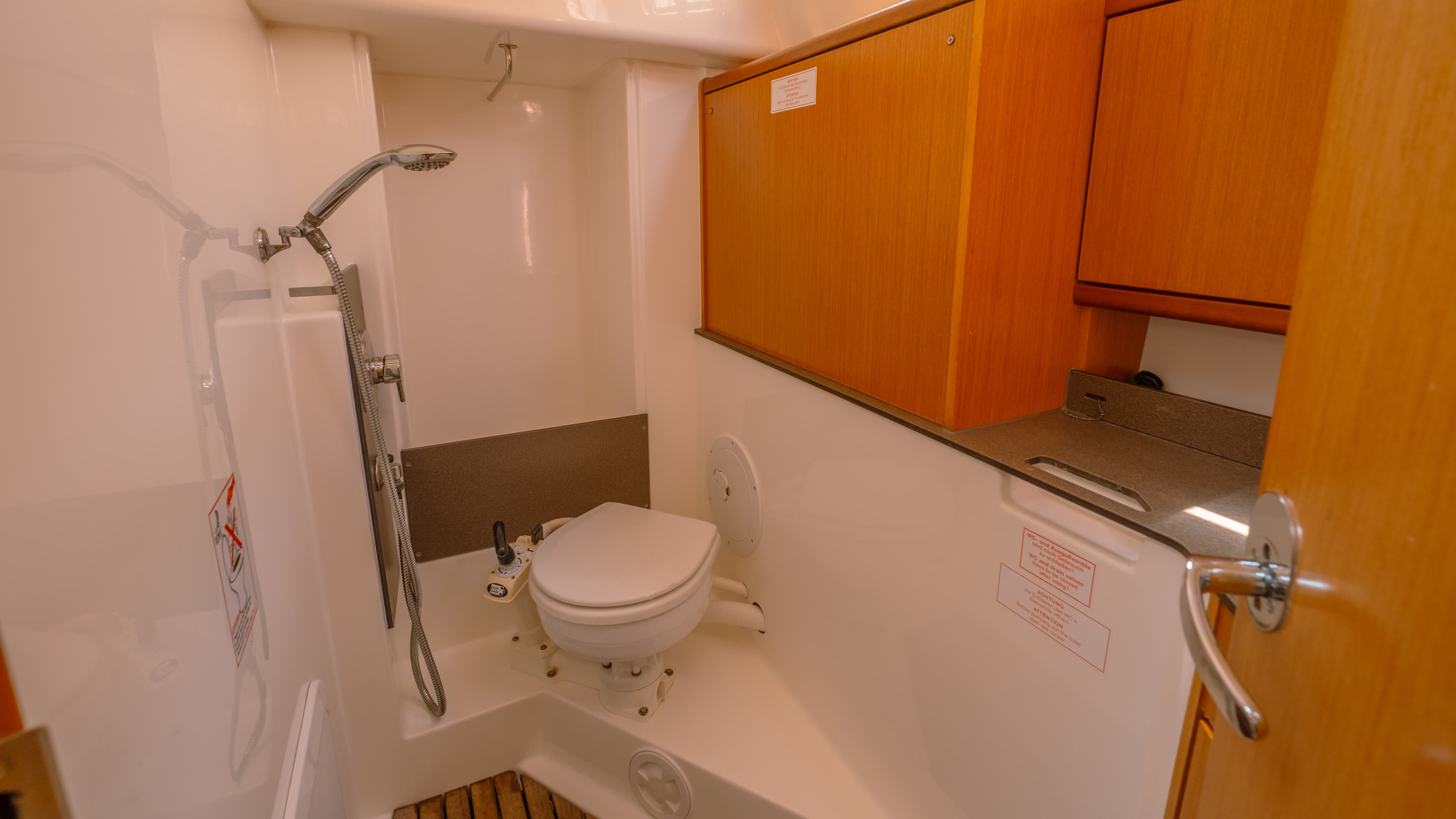 Bavaria 33 Cruiser - photo 6