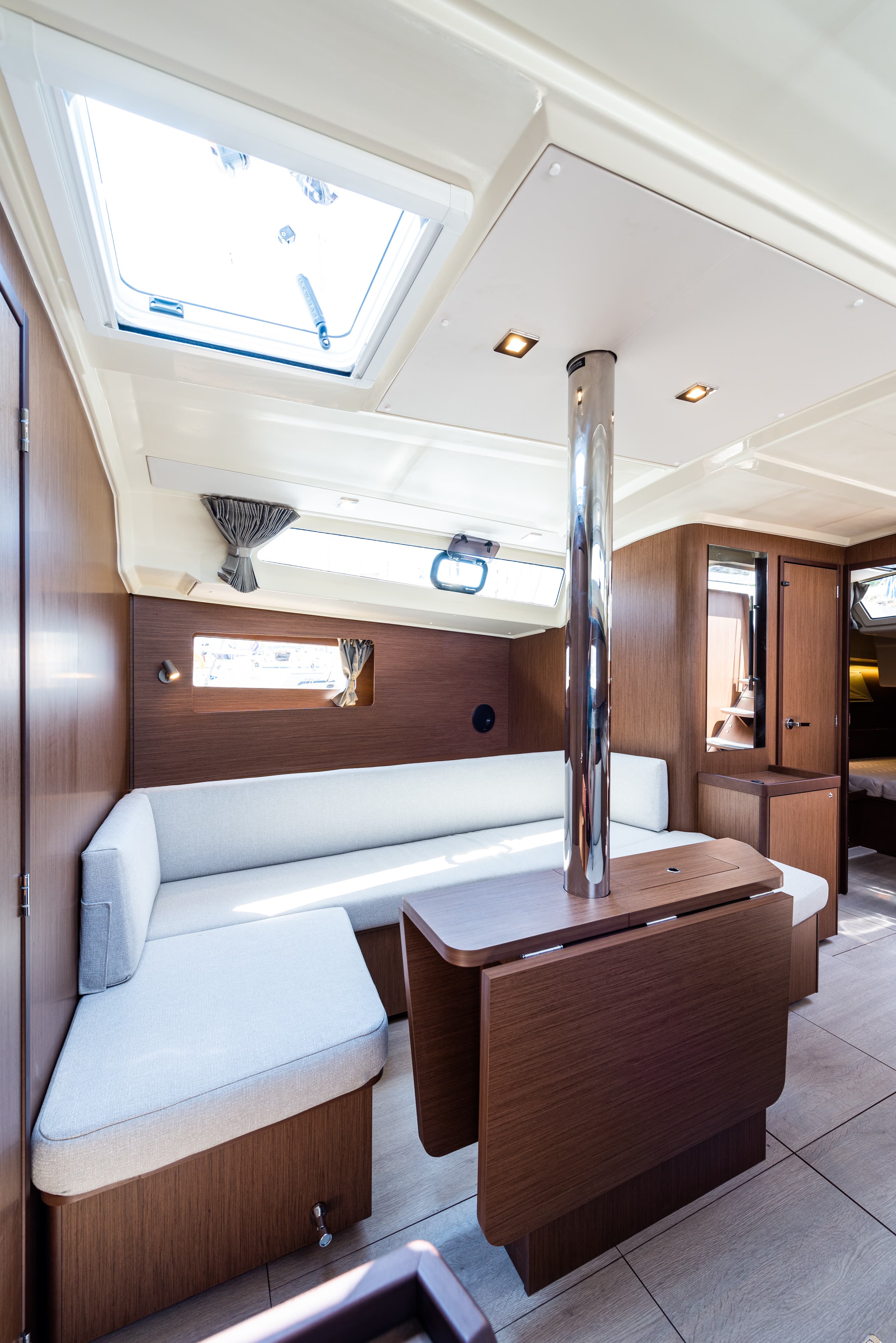 Oceanis 41.1 - photo 10