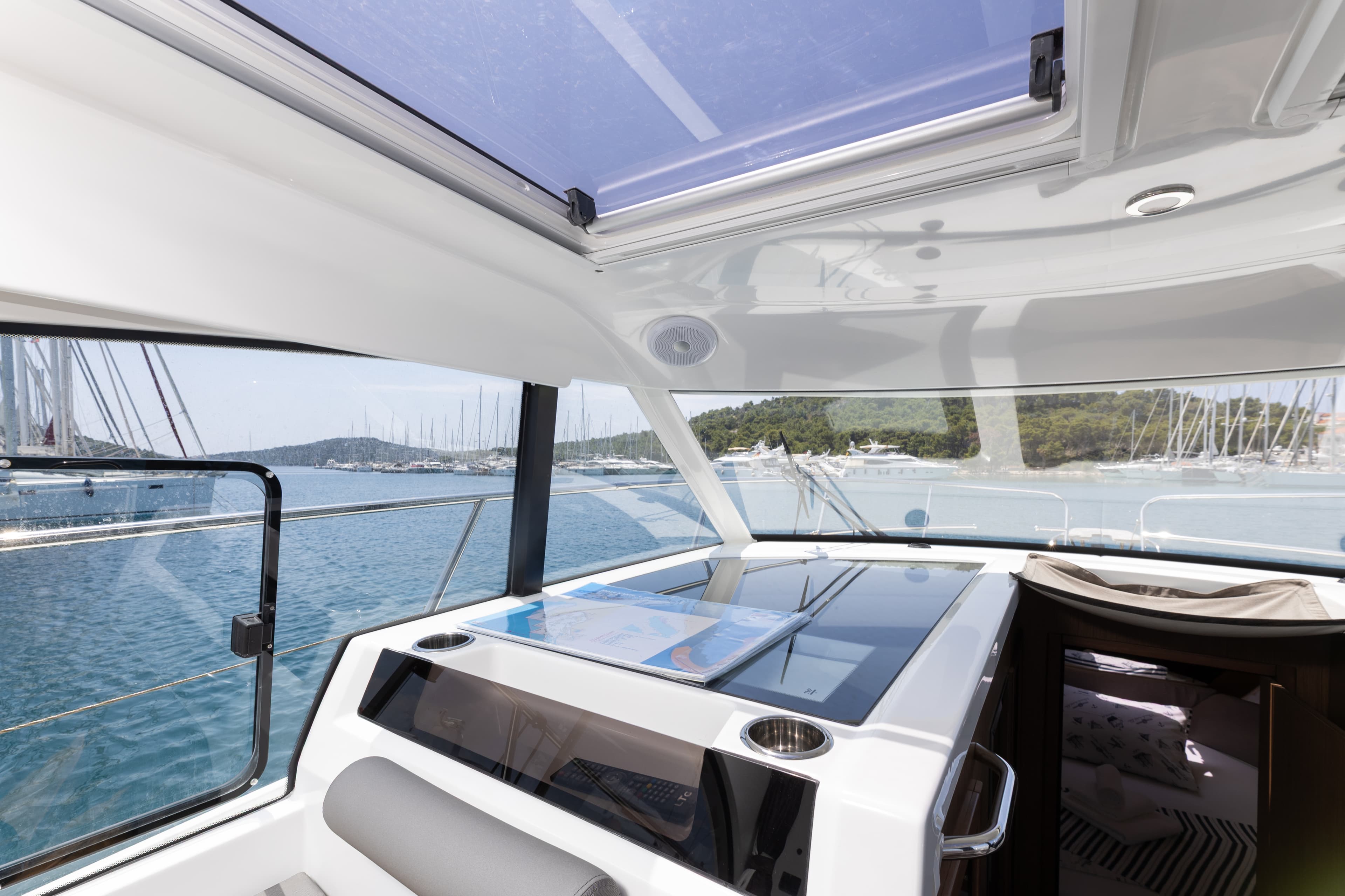 Antares 11 OB - photo 8