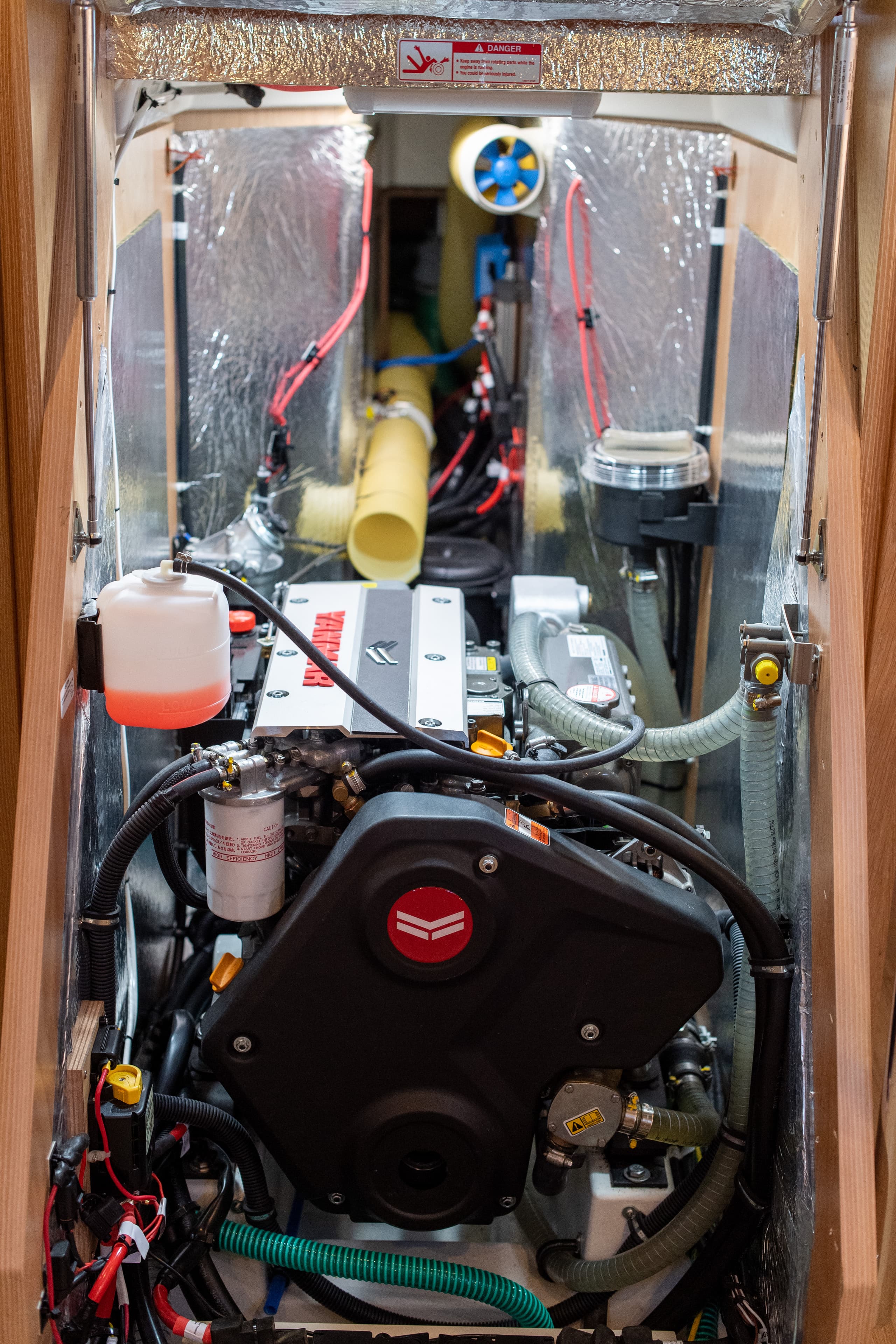 Bavaria C42 - photo 11