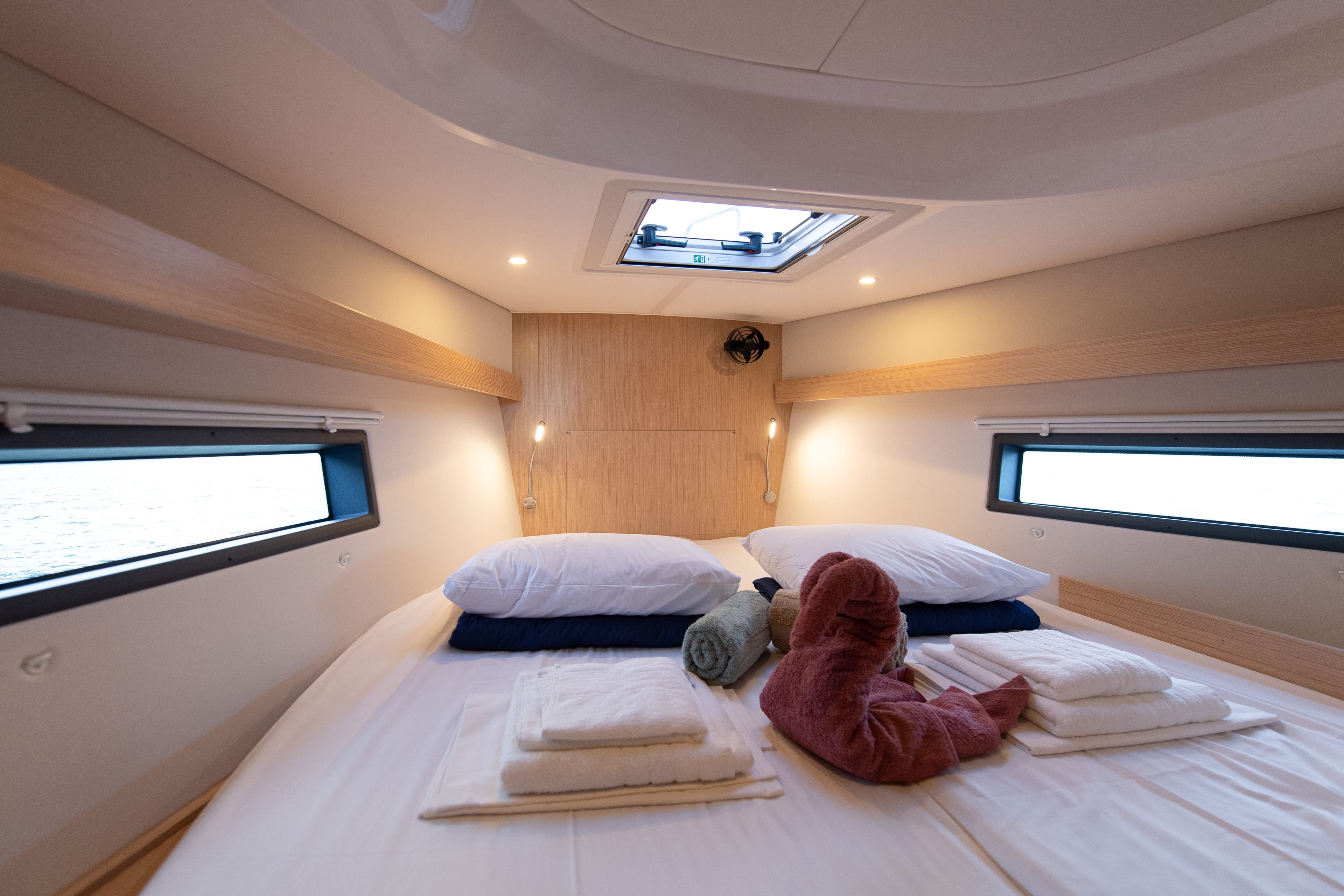 Bavaria C42 - photo 4