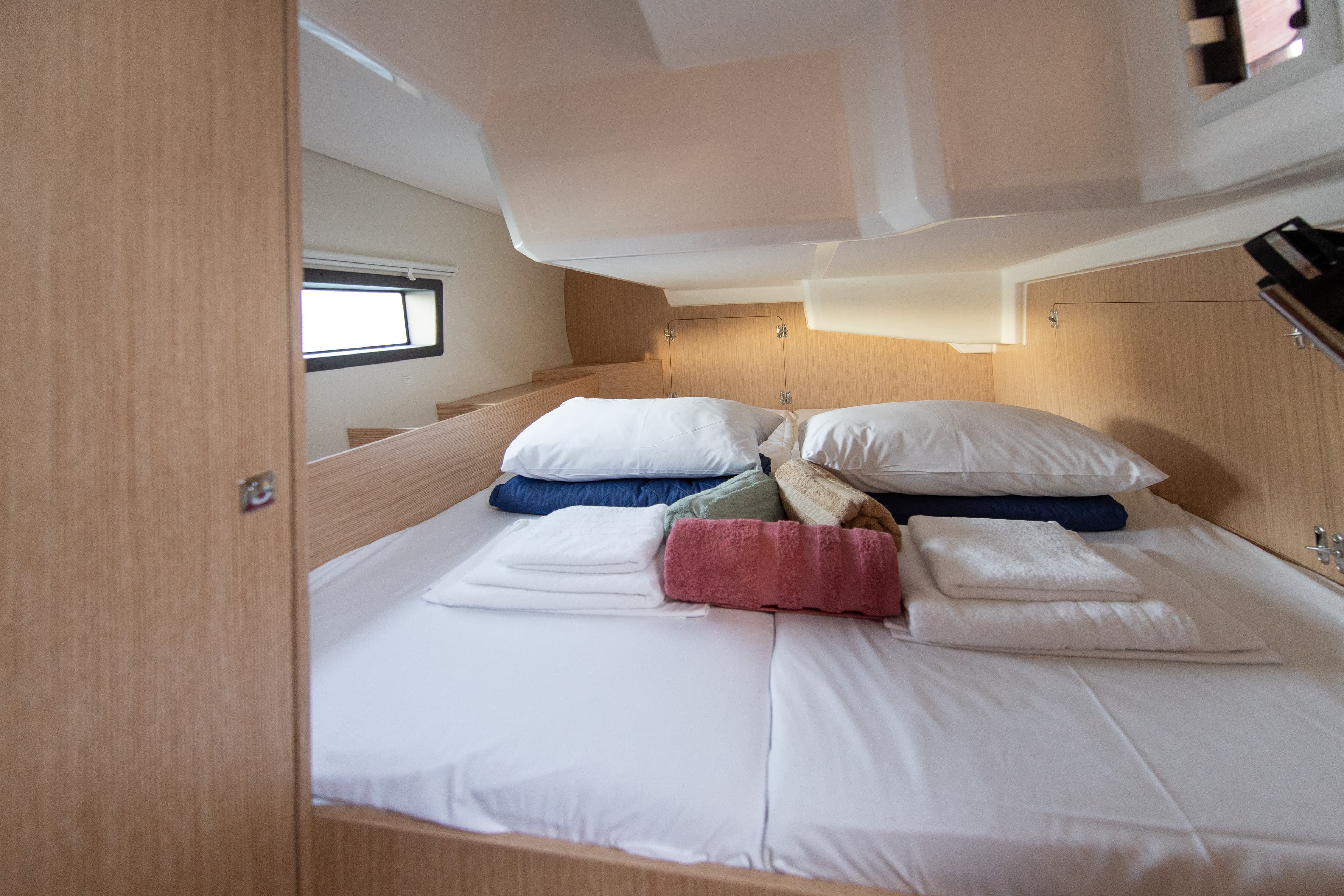 Bavaria C42 - photo 17