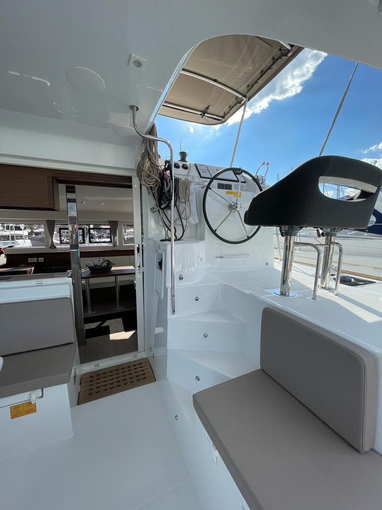 Lagoon 40 - photo 20