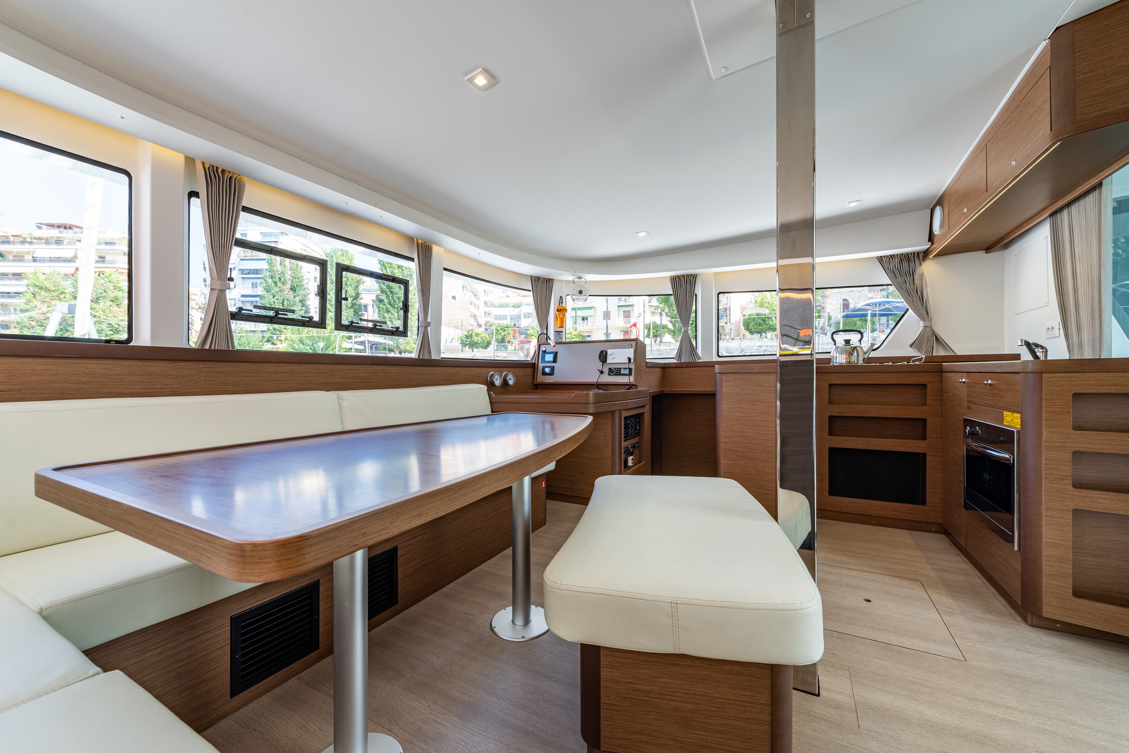 Lagoon 42 - photo 13