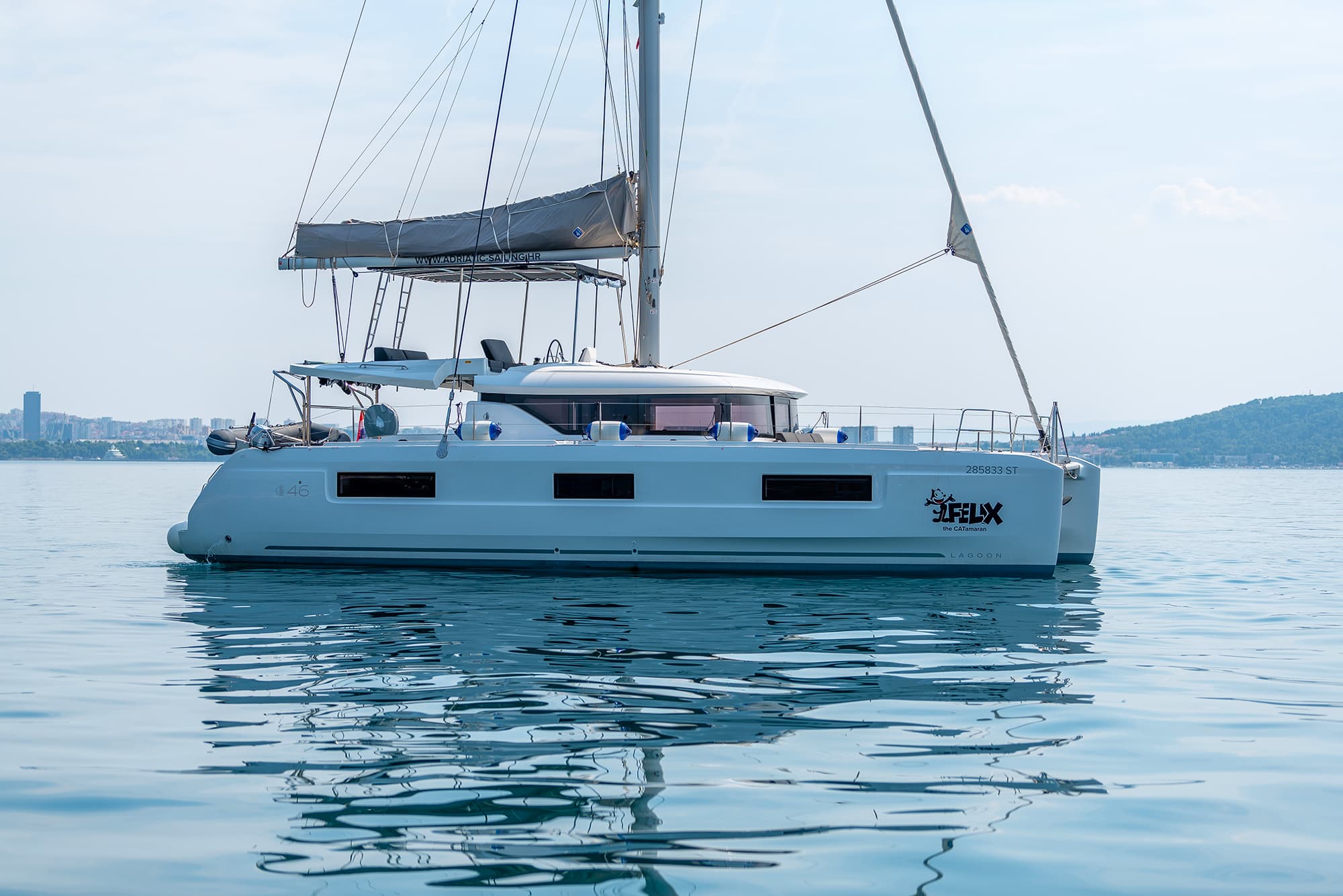 Lagoon 46  - photo 12