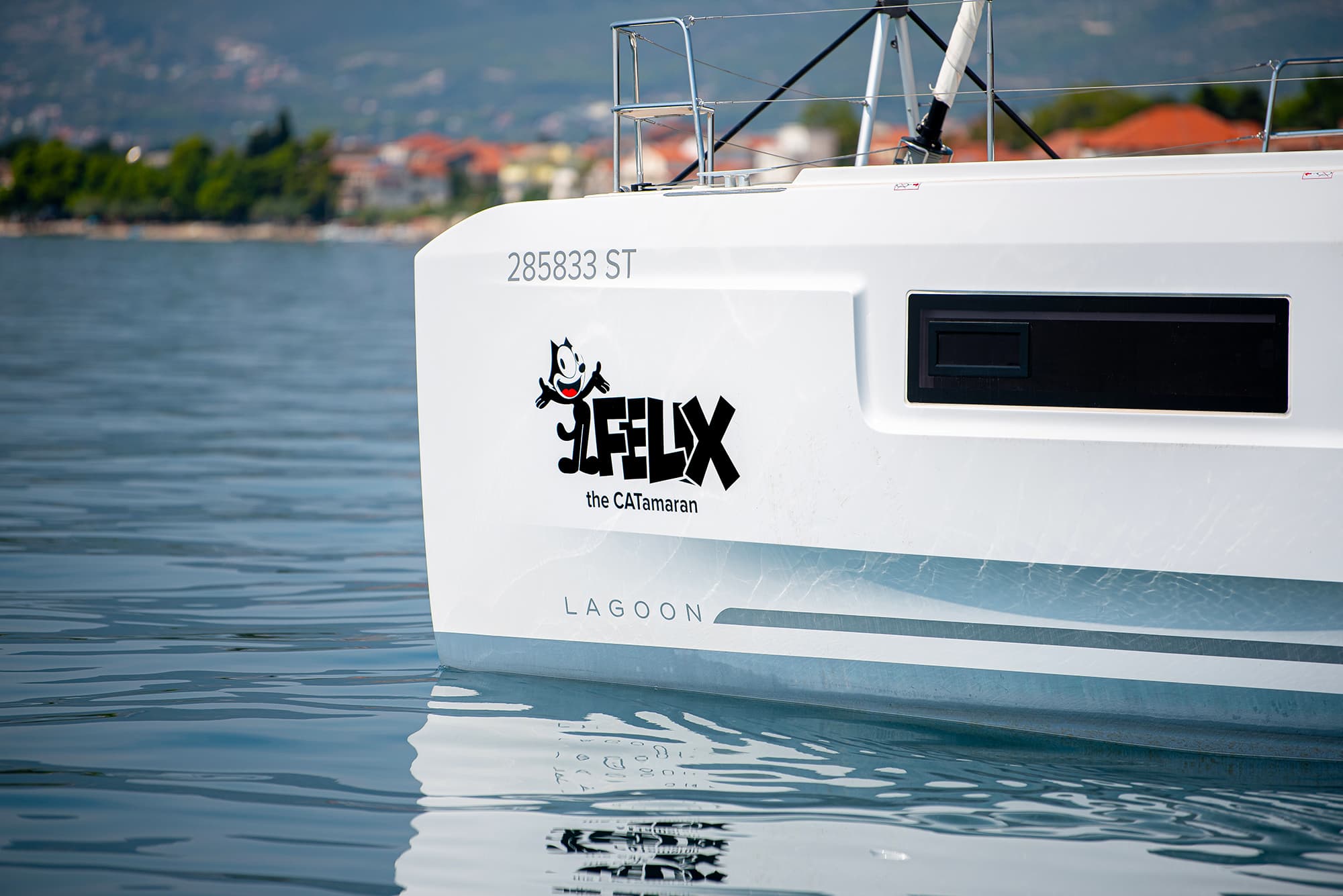 Lagoon 46  - photo 16