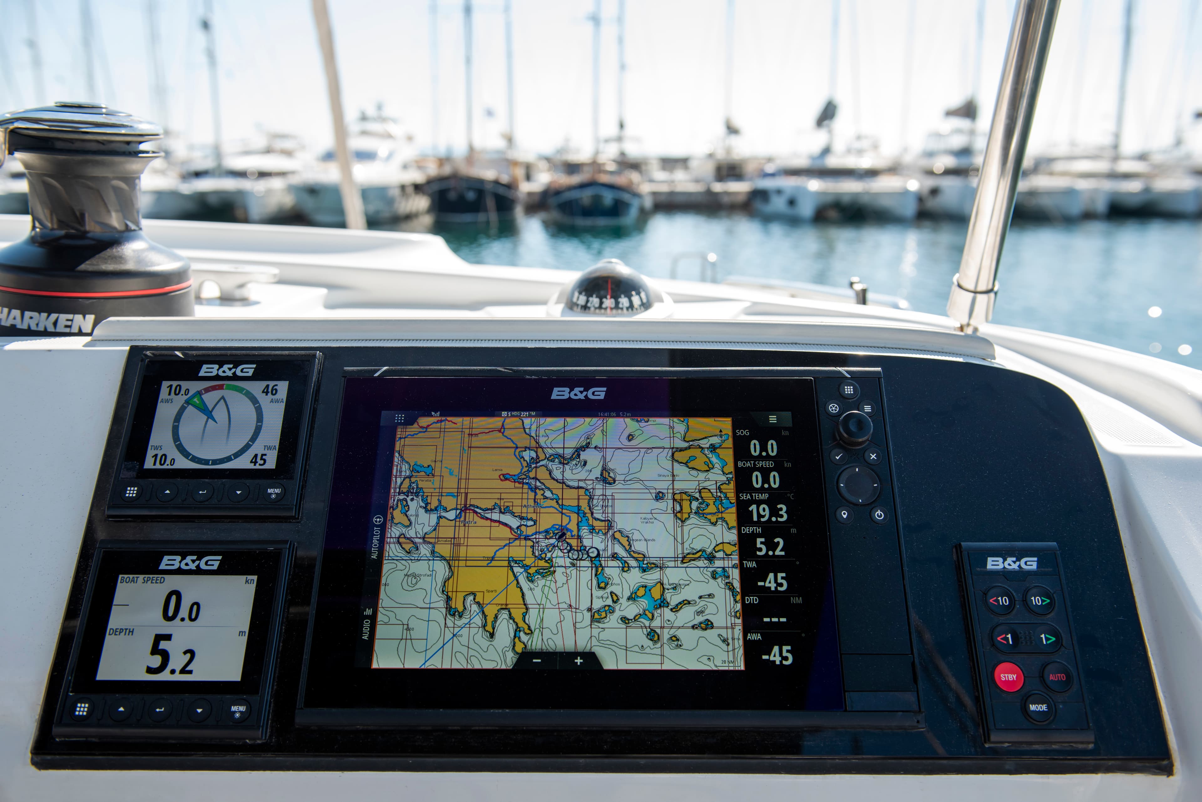 Lagoon 40 - photo 15