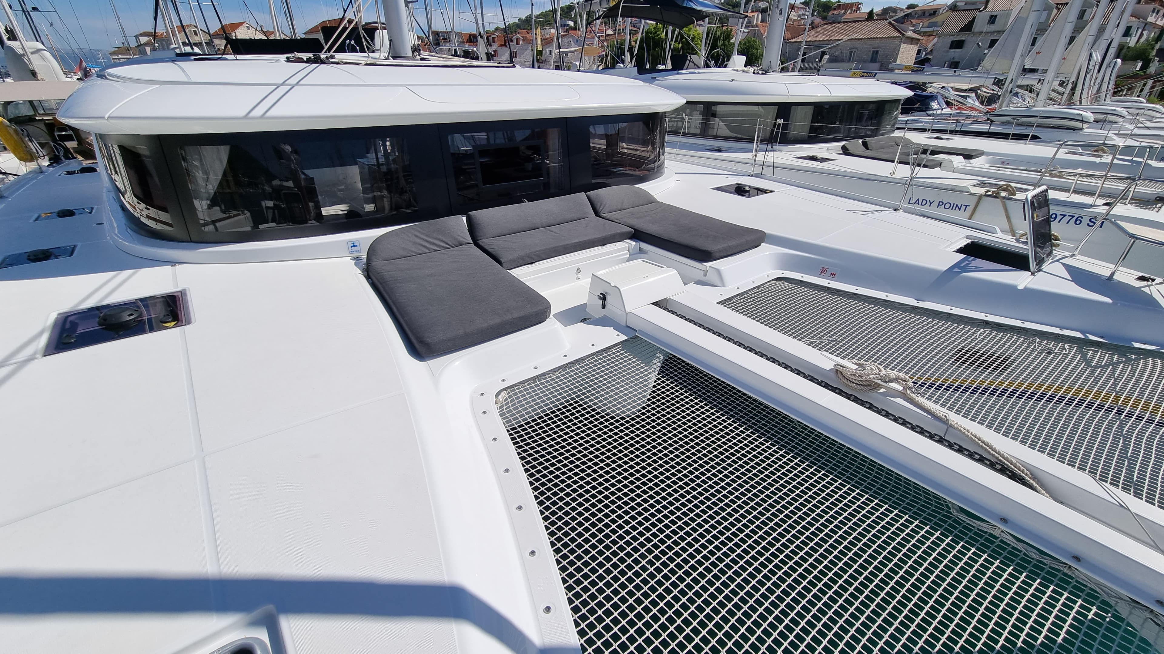 Lagoon 46  - photo 13