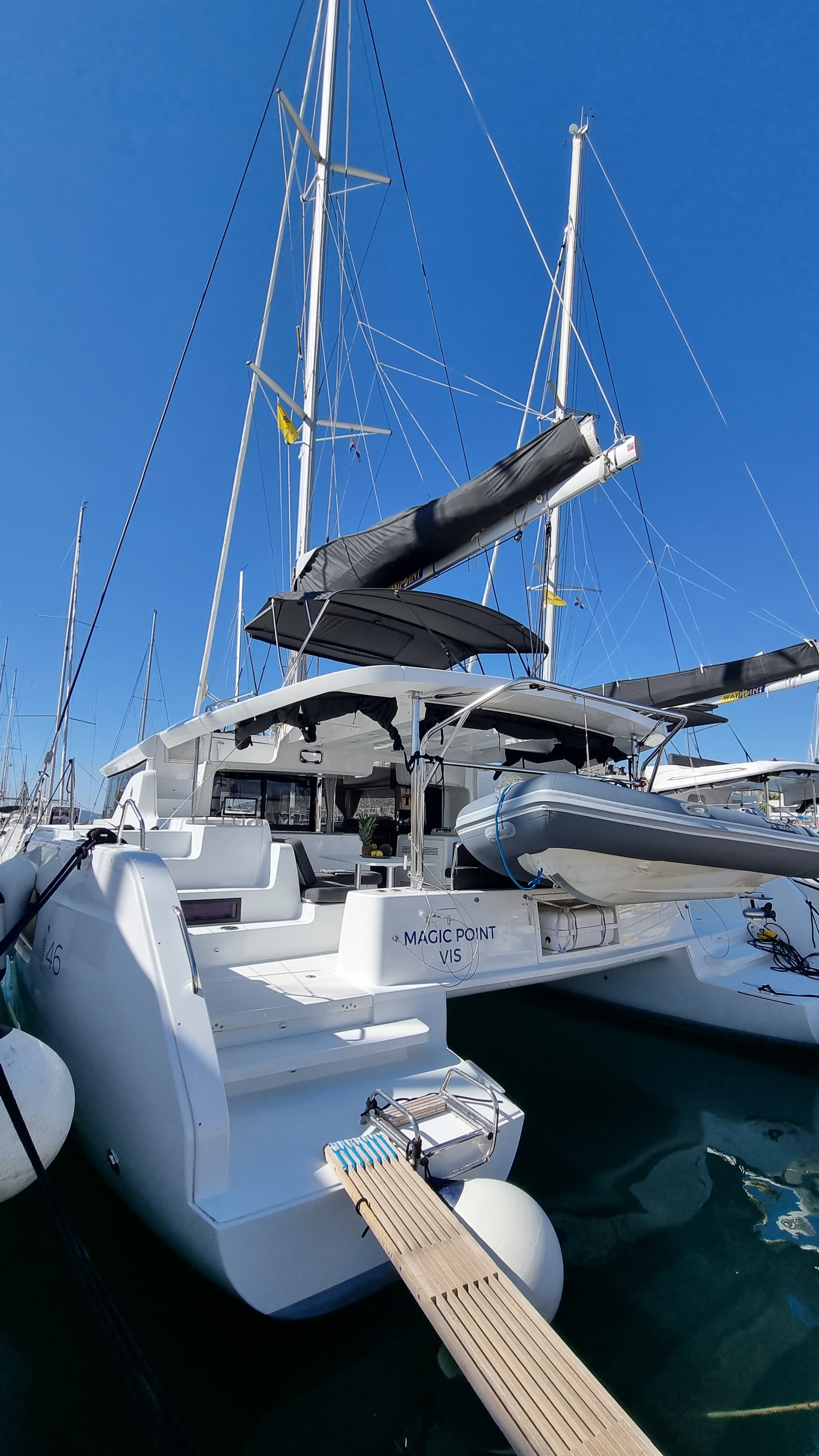 Lagoon 46  - photo 8