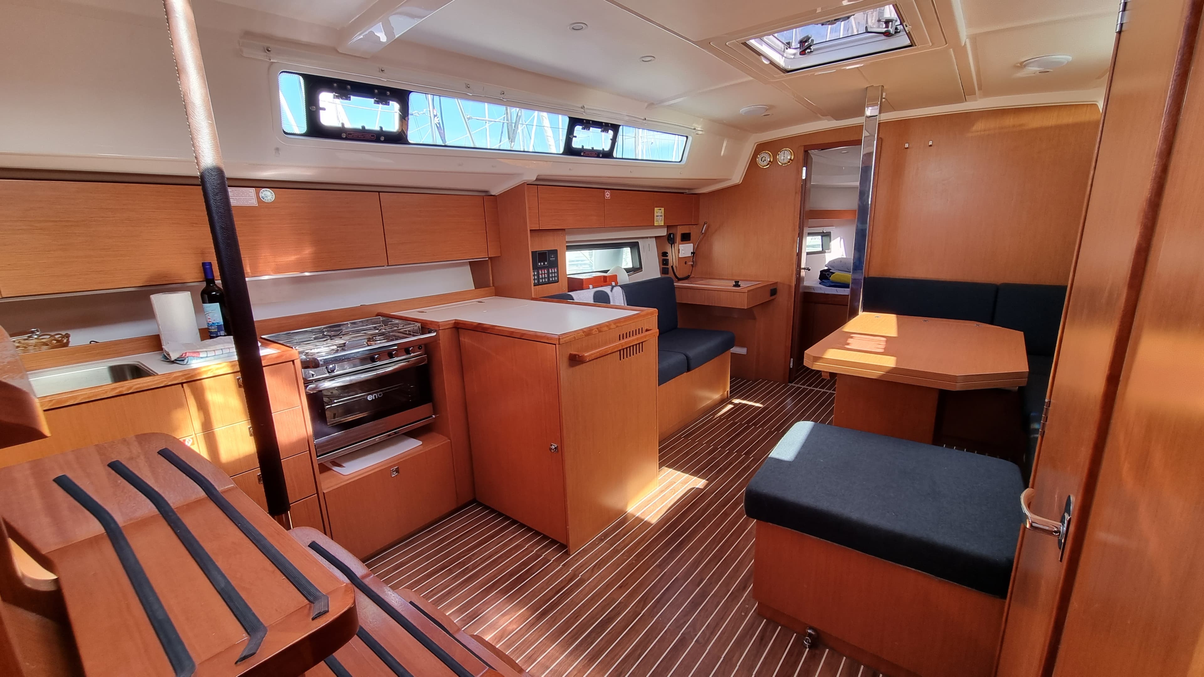 Bavaria C42 - photo 15
